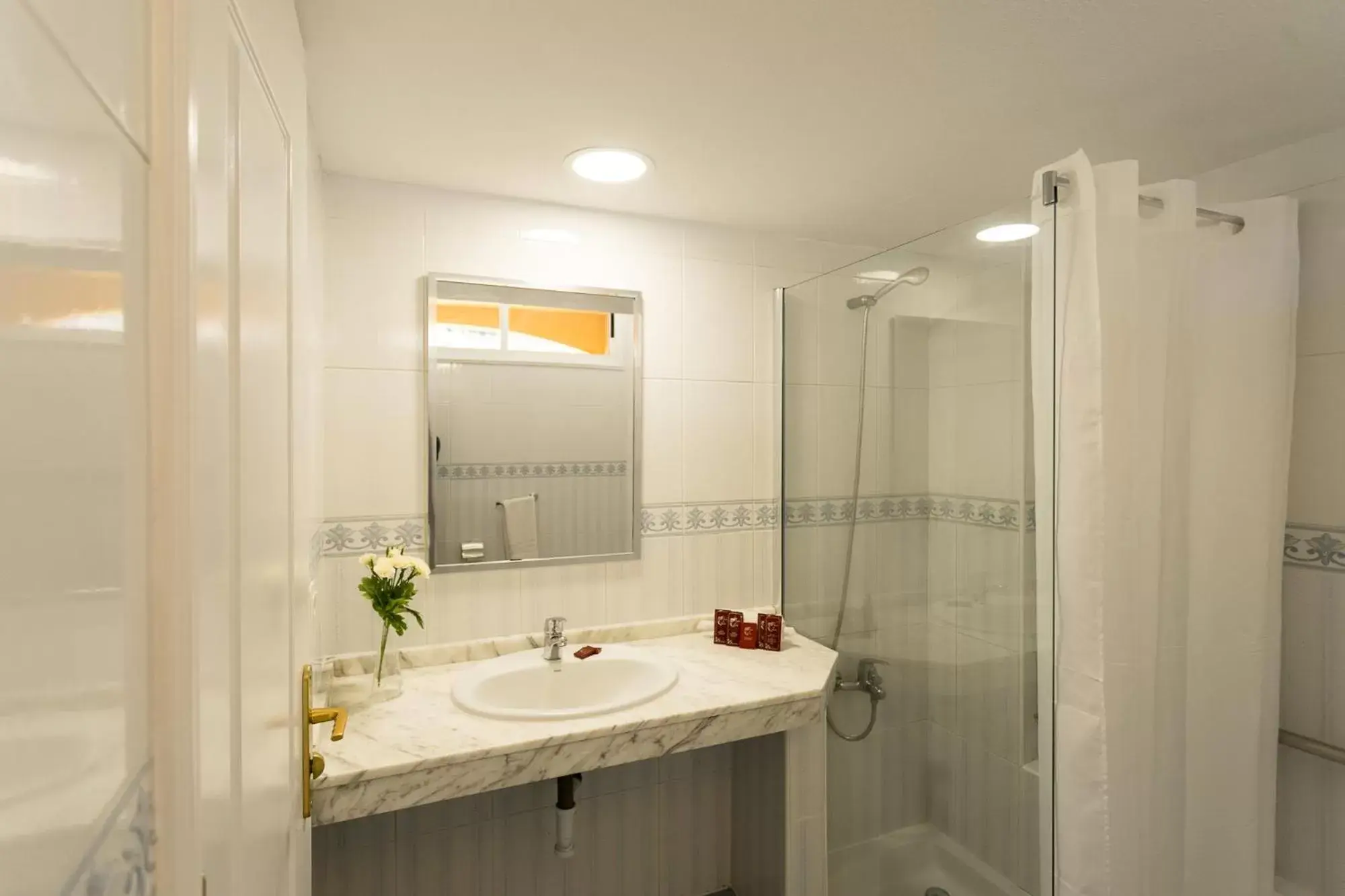 Shower, Bathroom in El Marques Palace by Intercorp Group