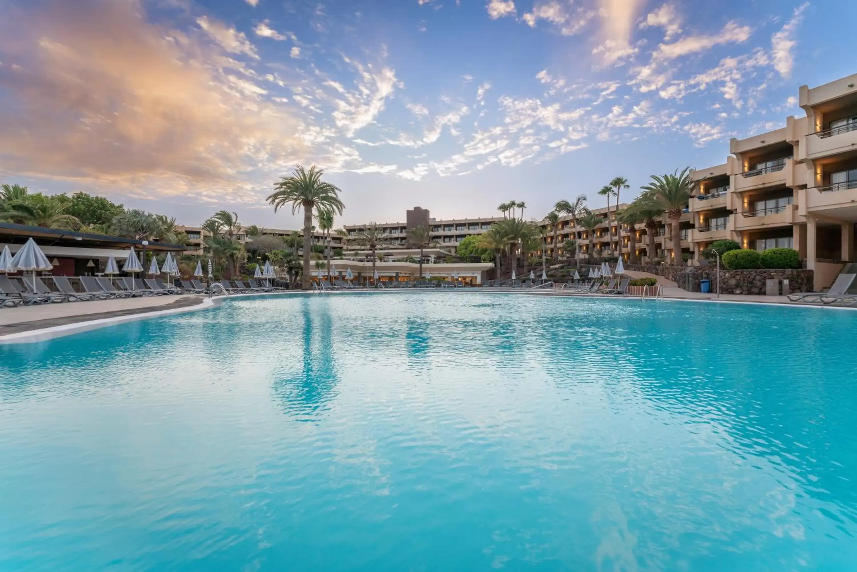 Swimming Pool in Barceló Lanzarote Active Resort