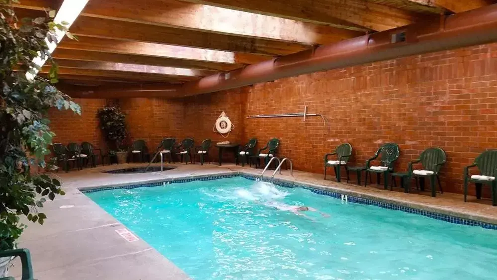 Swimming Pool in Century Hotel