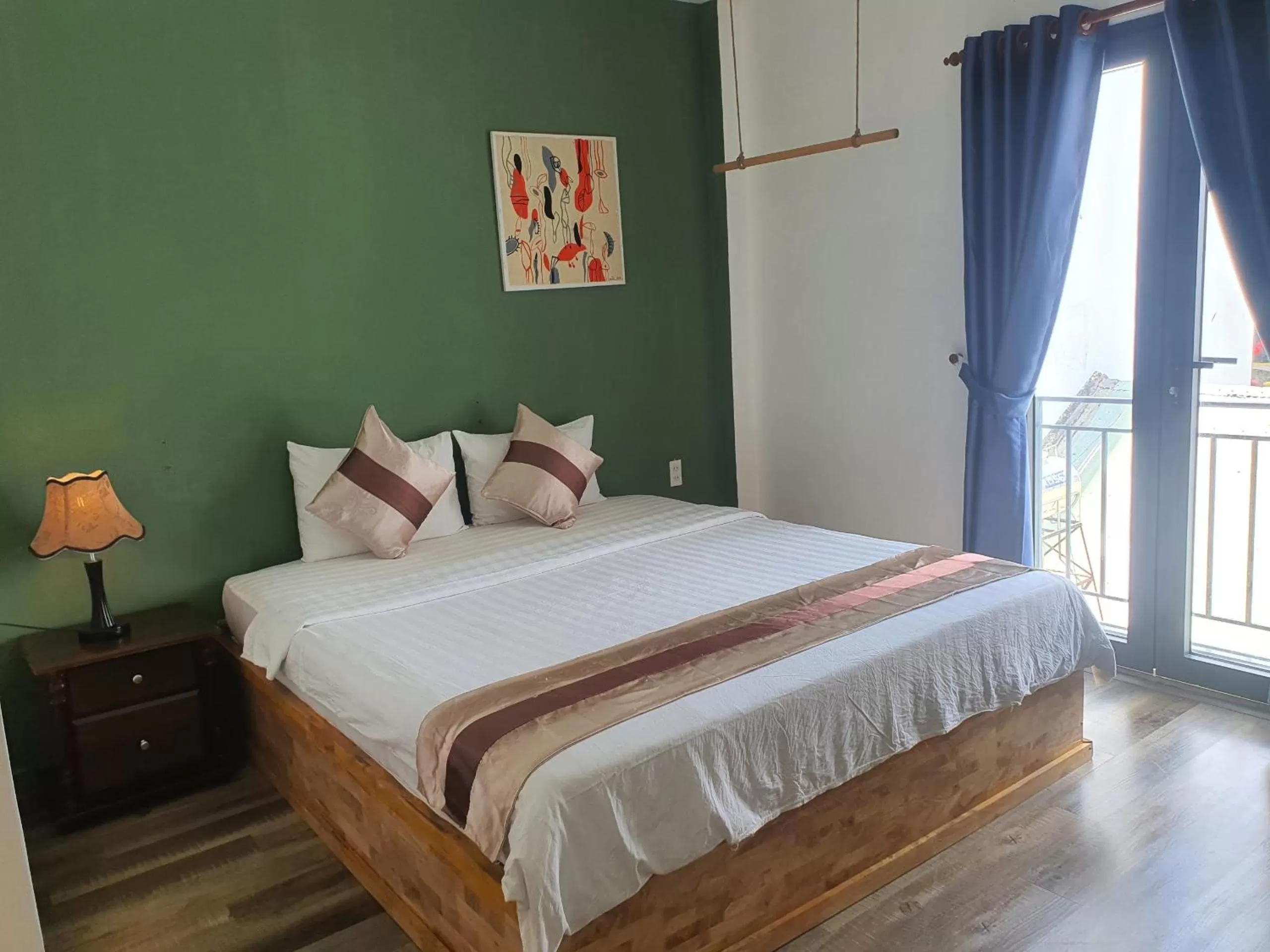 Photo of the whole room, Bed in The 1- Tony saigon Hotel