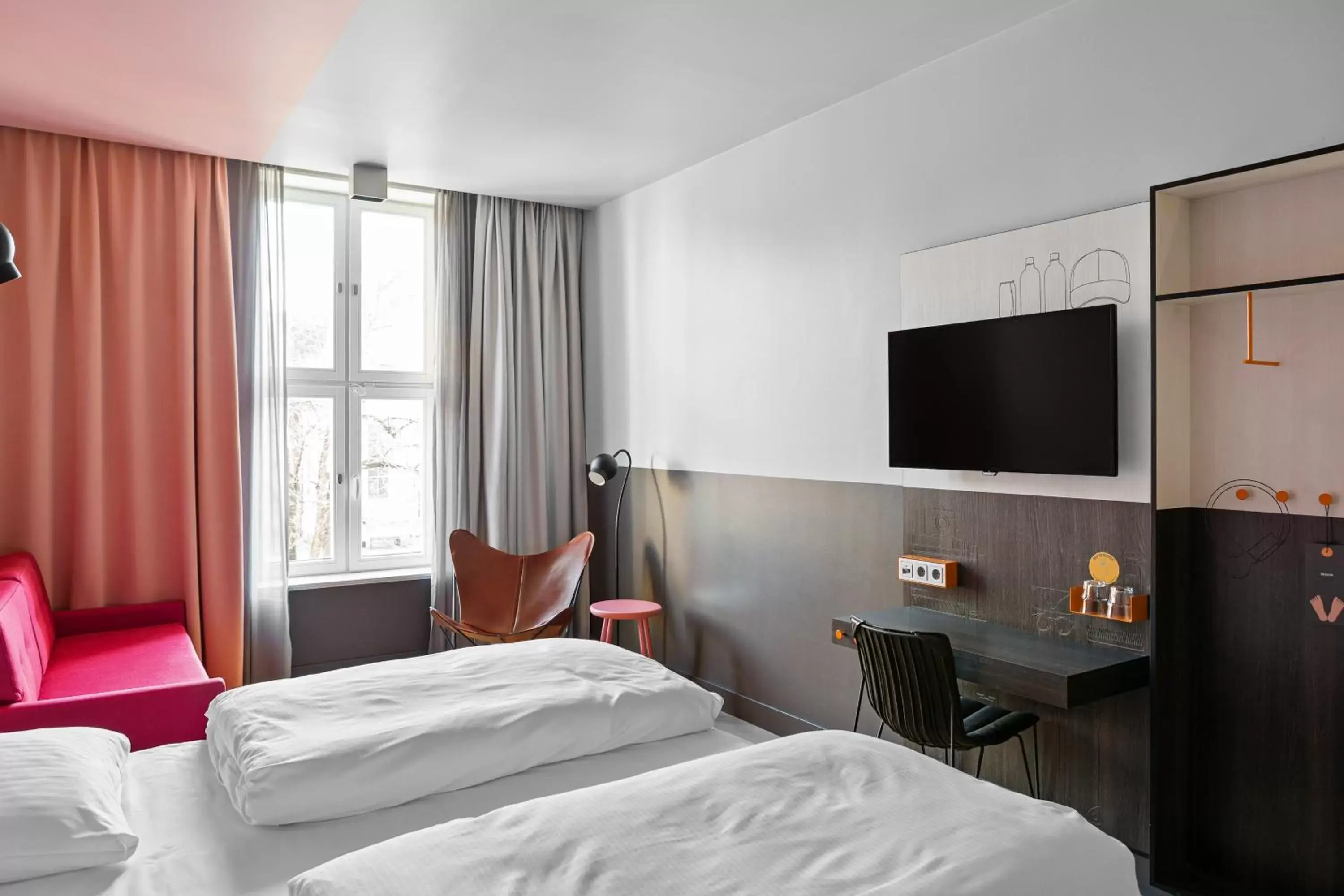 TV and multimedia, Bed in Comfort Hotel Karl Johan