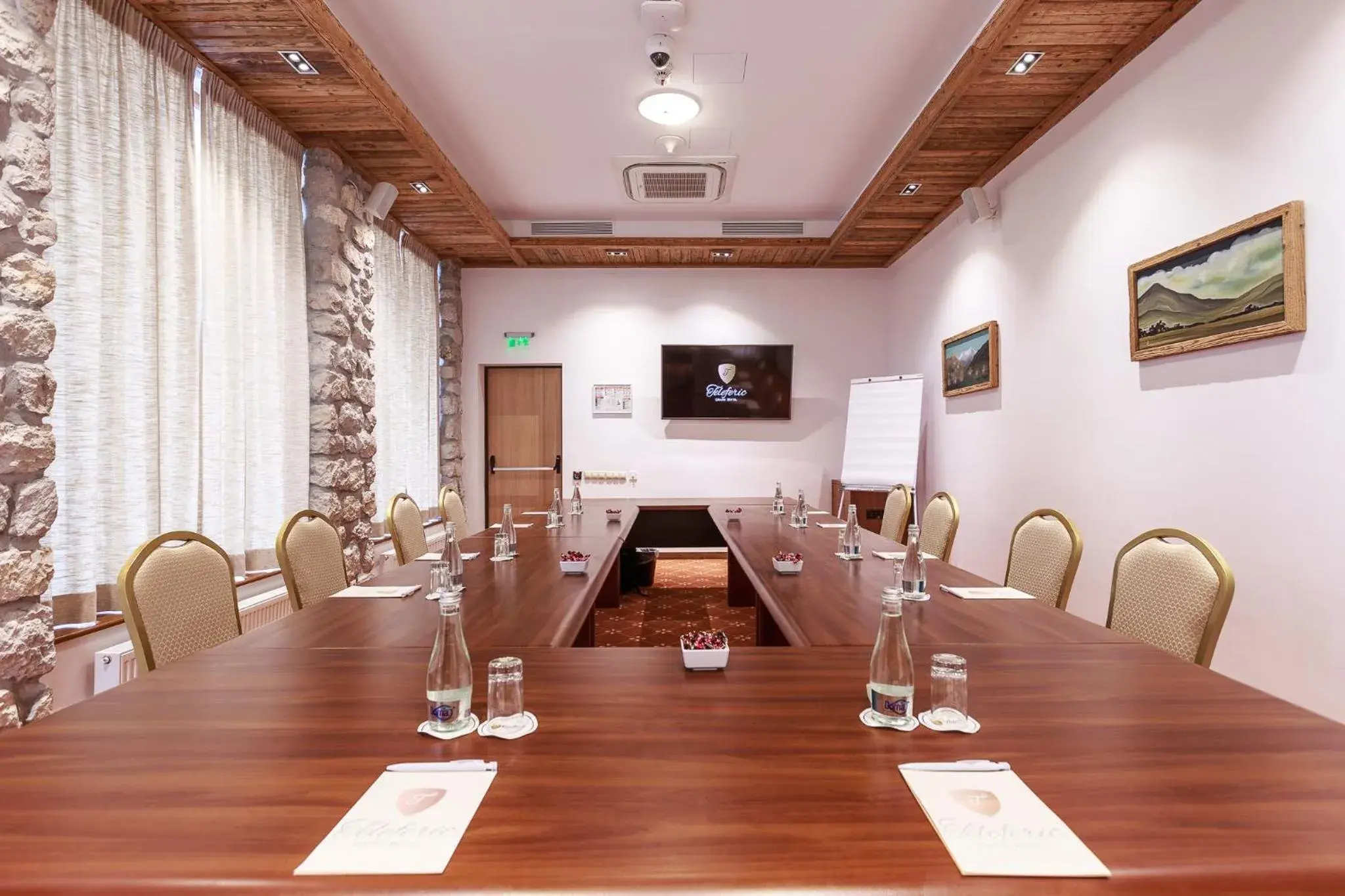 Business facilities in Teleferic Grand Hotel