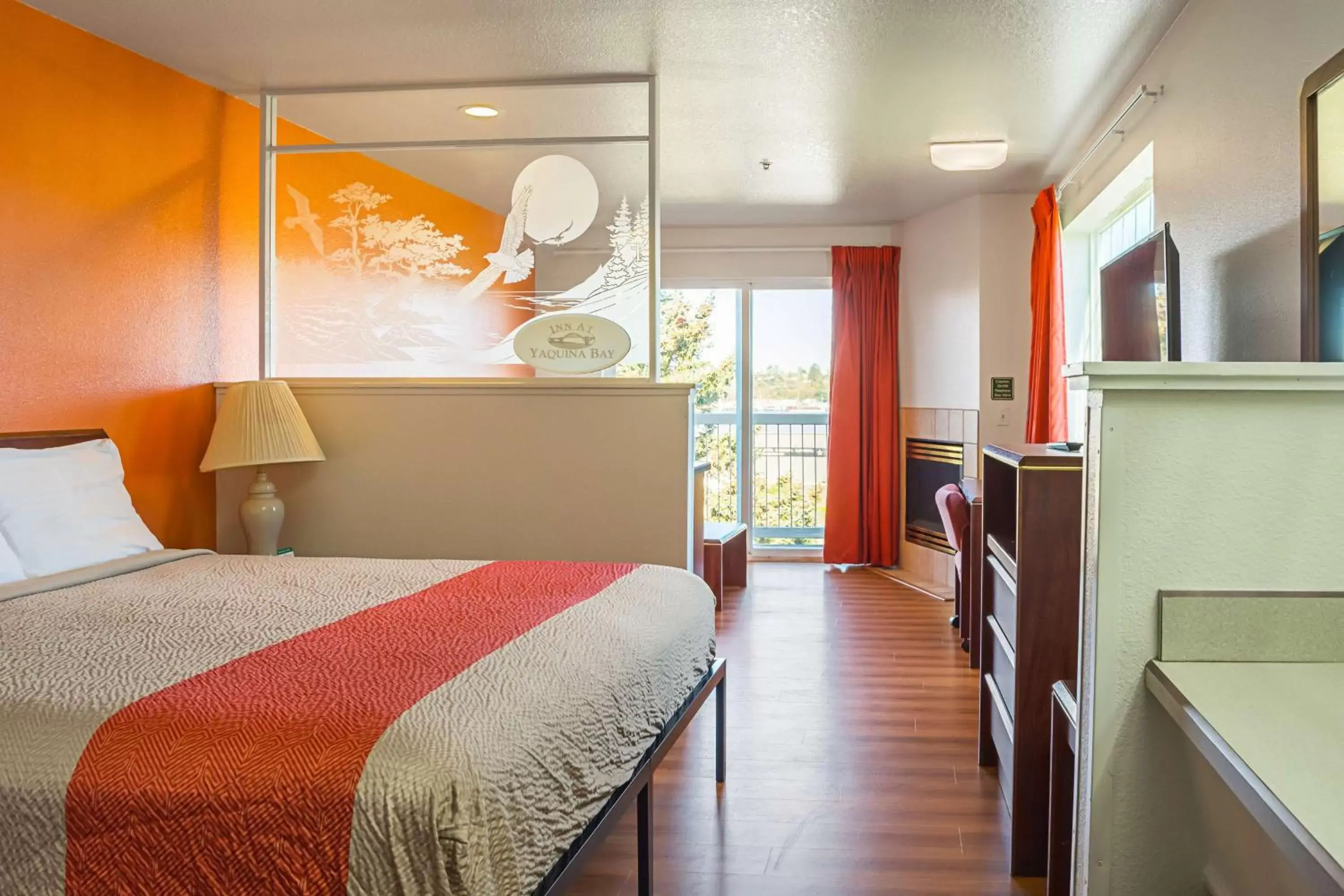 Bedroom in Motel 6-Newport, OR
