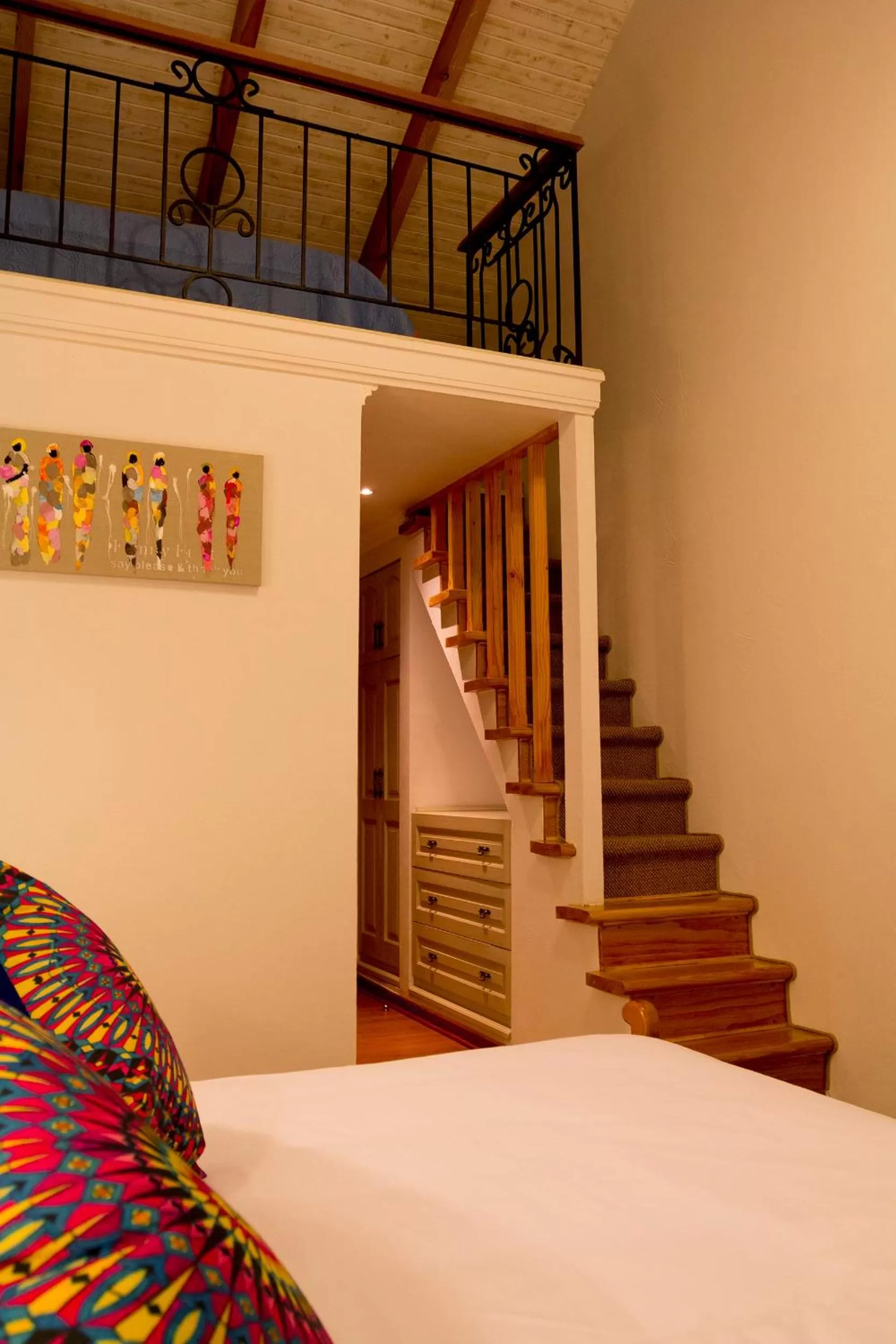 Photo of the whole room, Bed in La Perla Hotel