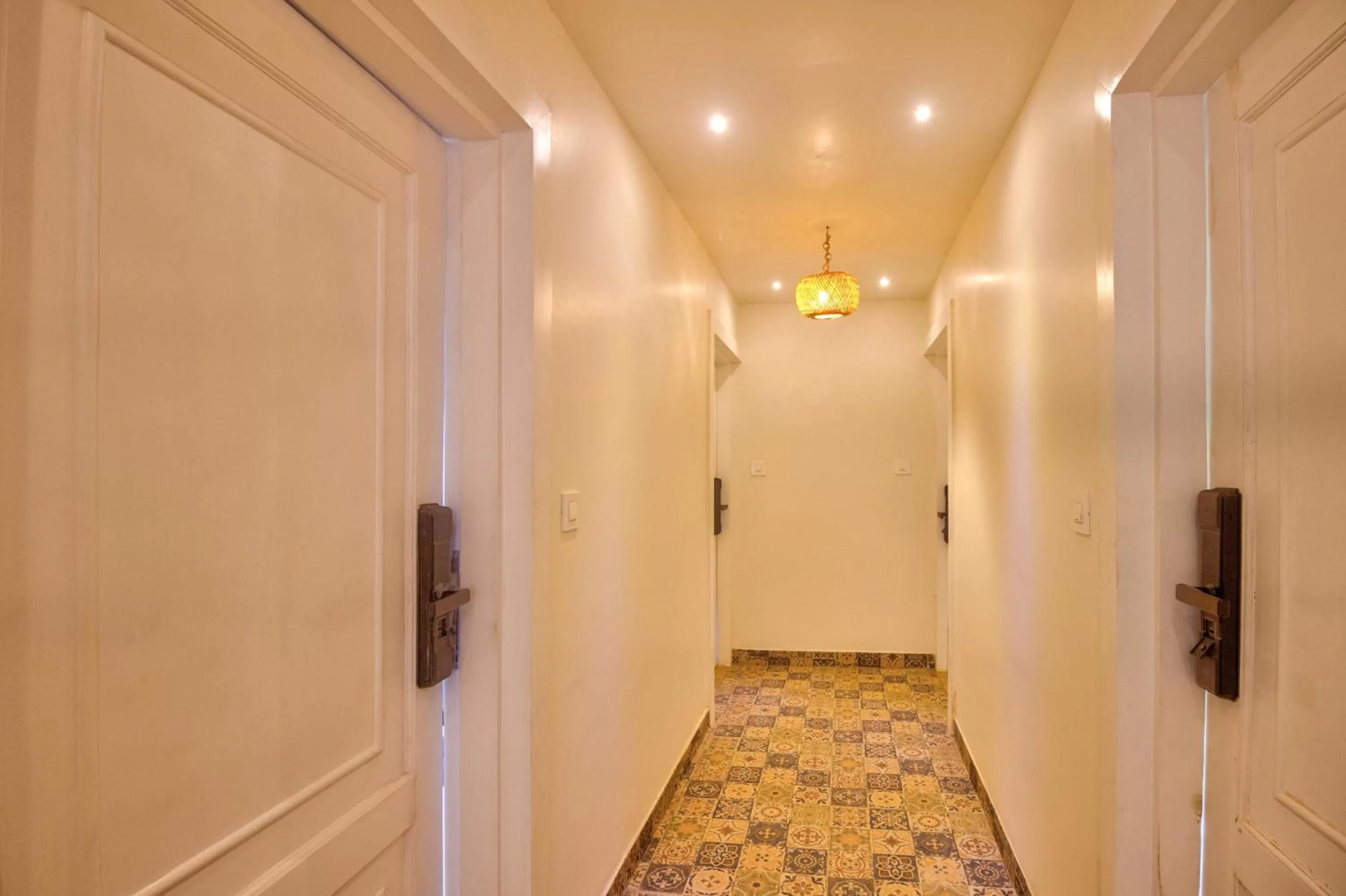 Property building, Bathroom in Pajaros Blu