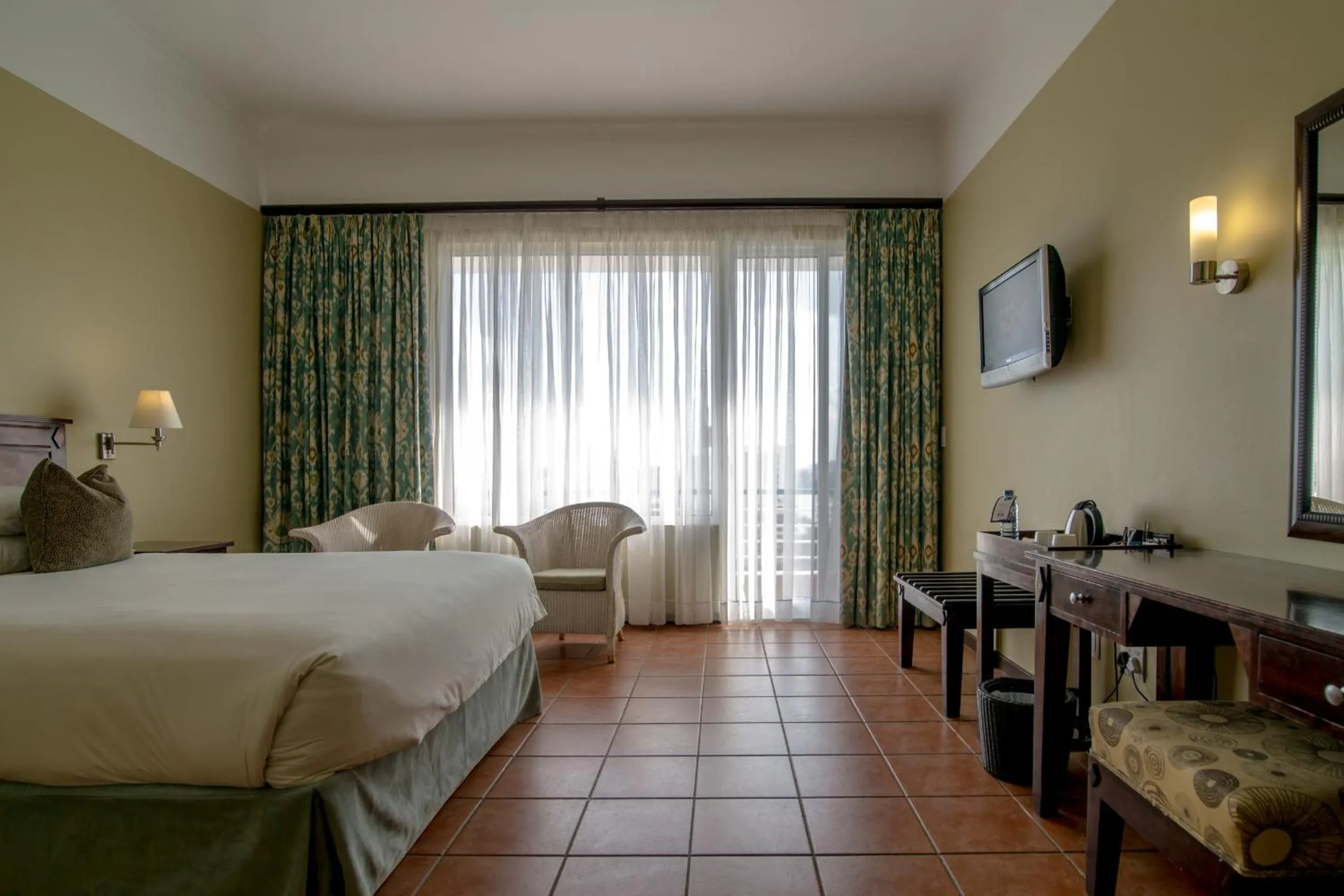 Photo of the whole room, Bed in Hotel Cardoso