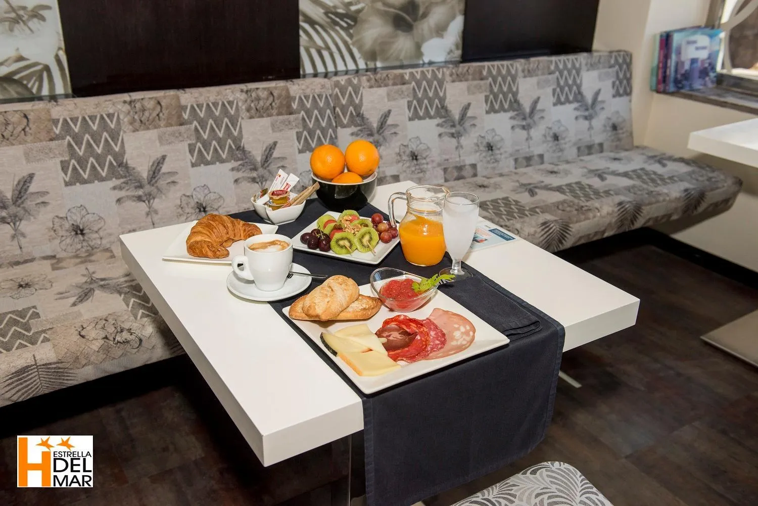 Breakfast in Hotel Boutique Estrella del Mar