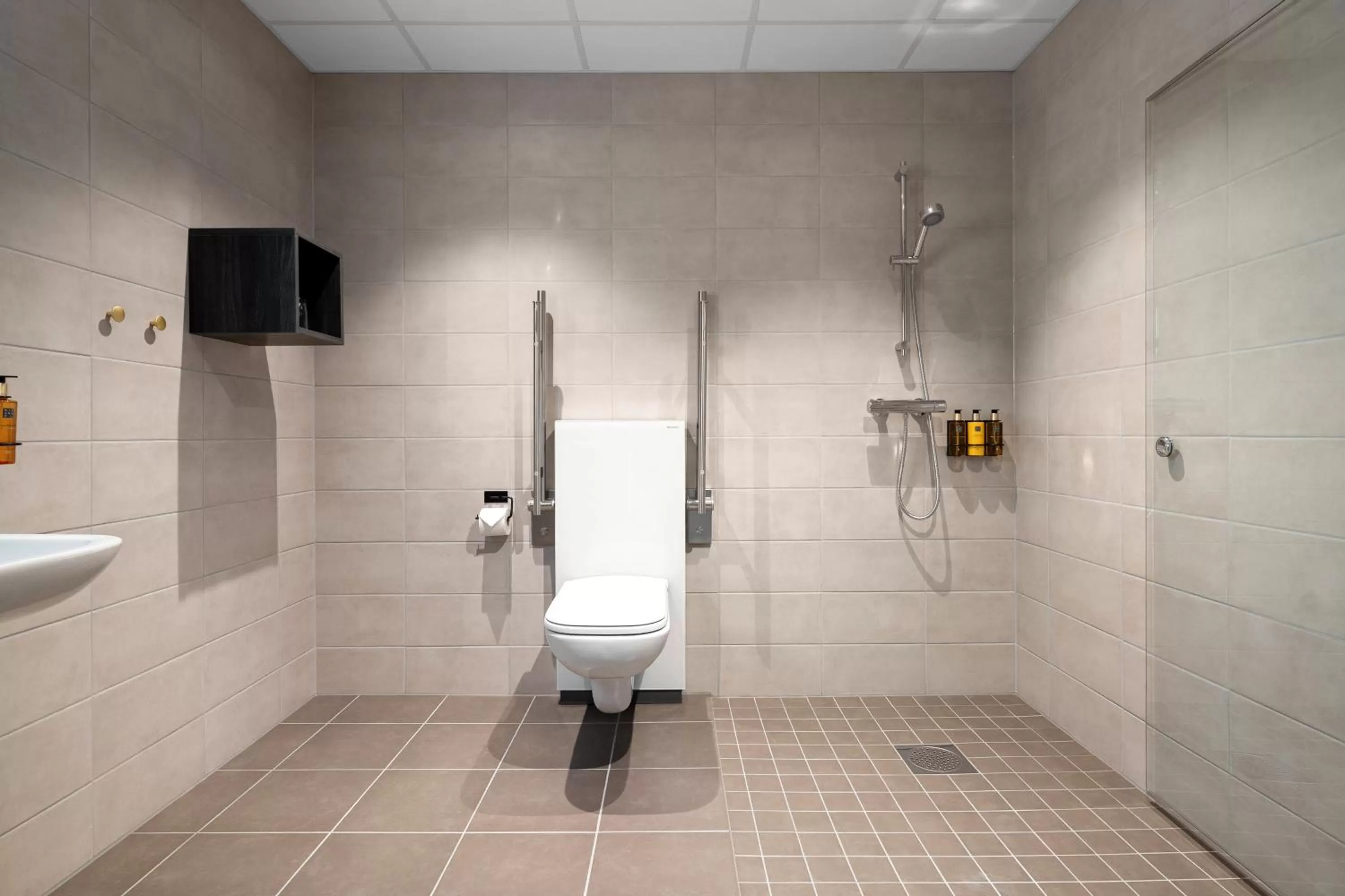 Shower in Hotell Jæren