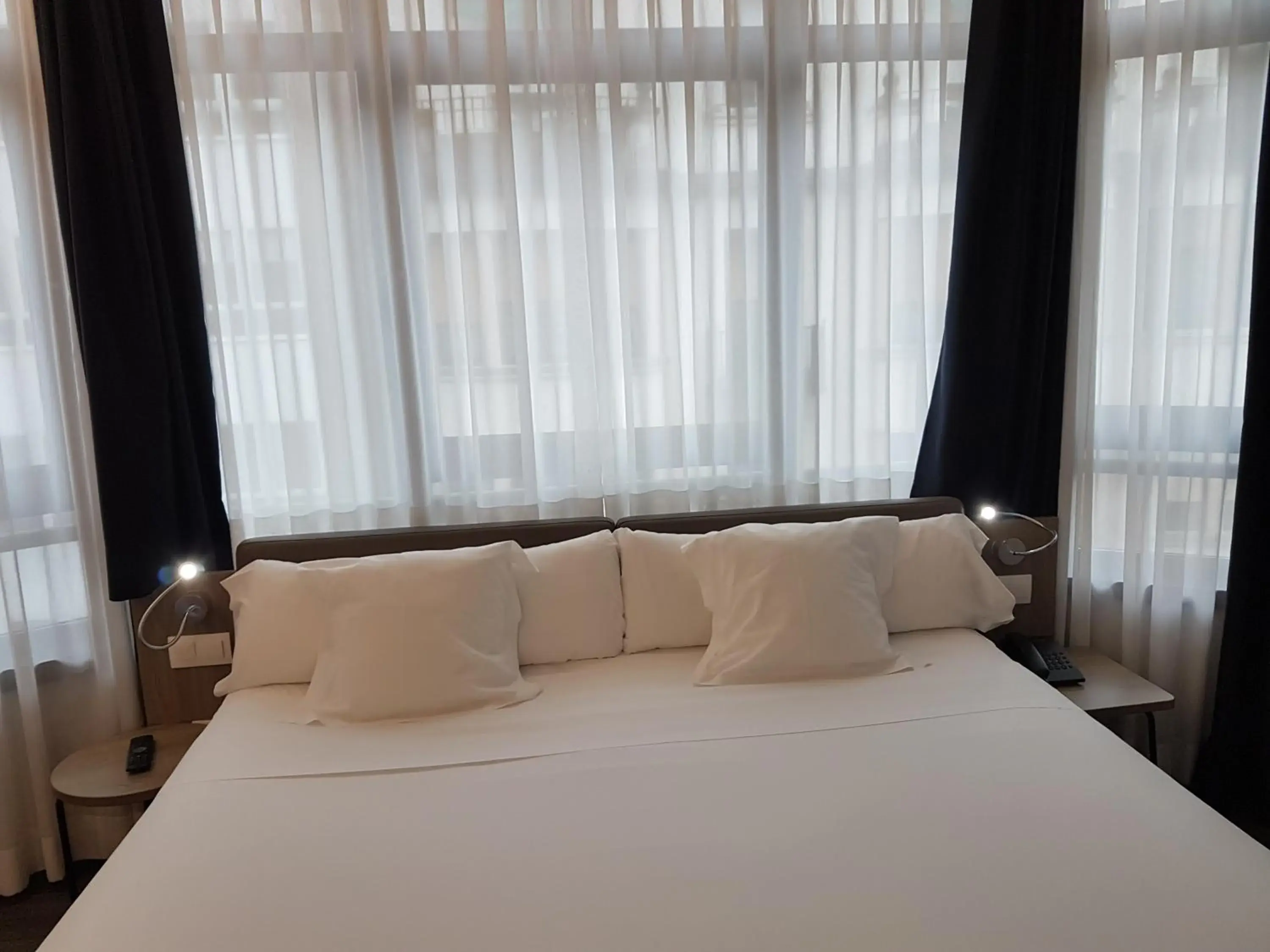 Bed in Hotel Lux Santiago