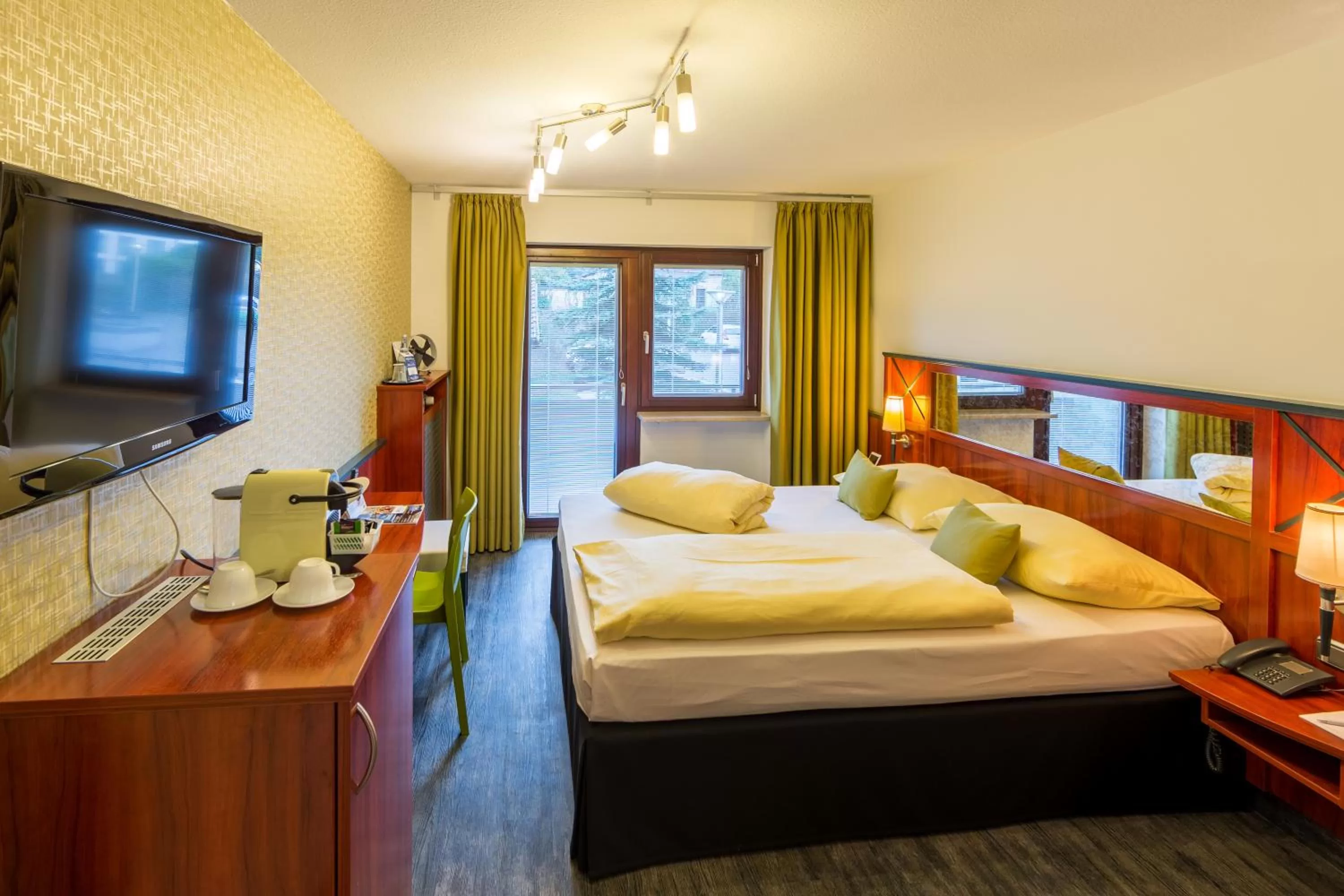 Bed in Best Western Hotel Würzburg-Süd