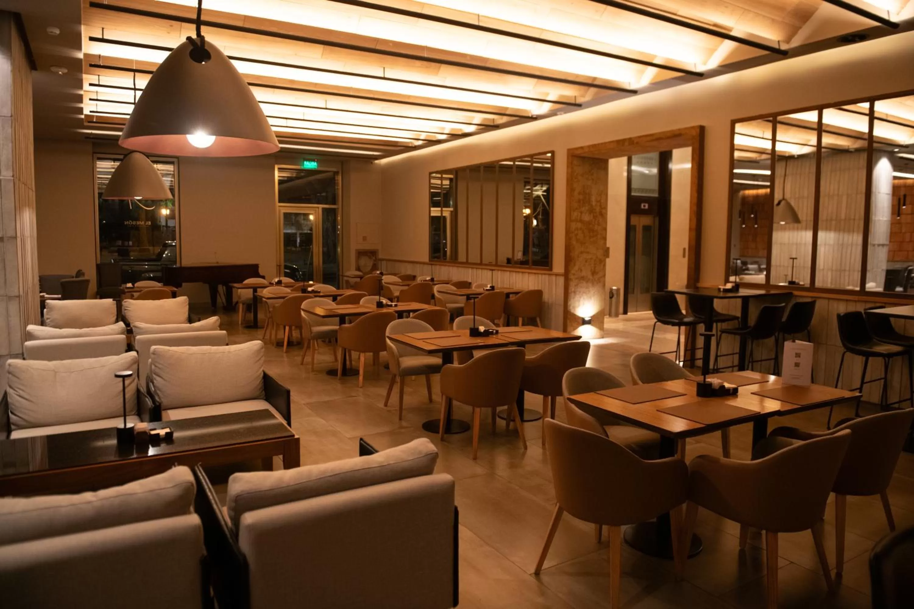 Restaurant/Places to Eat in Alejandro 1º Hotel