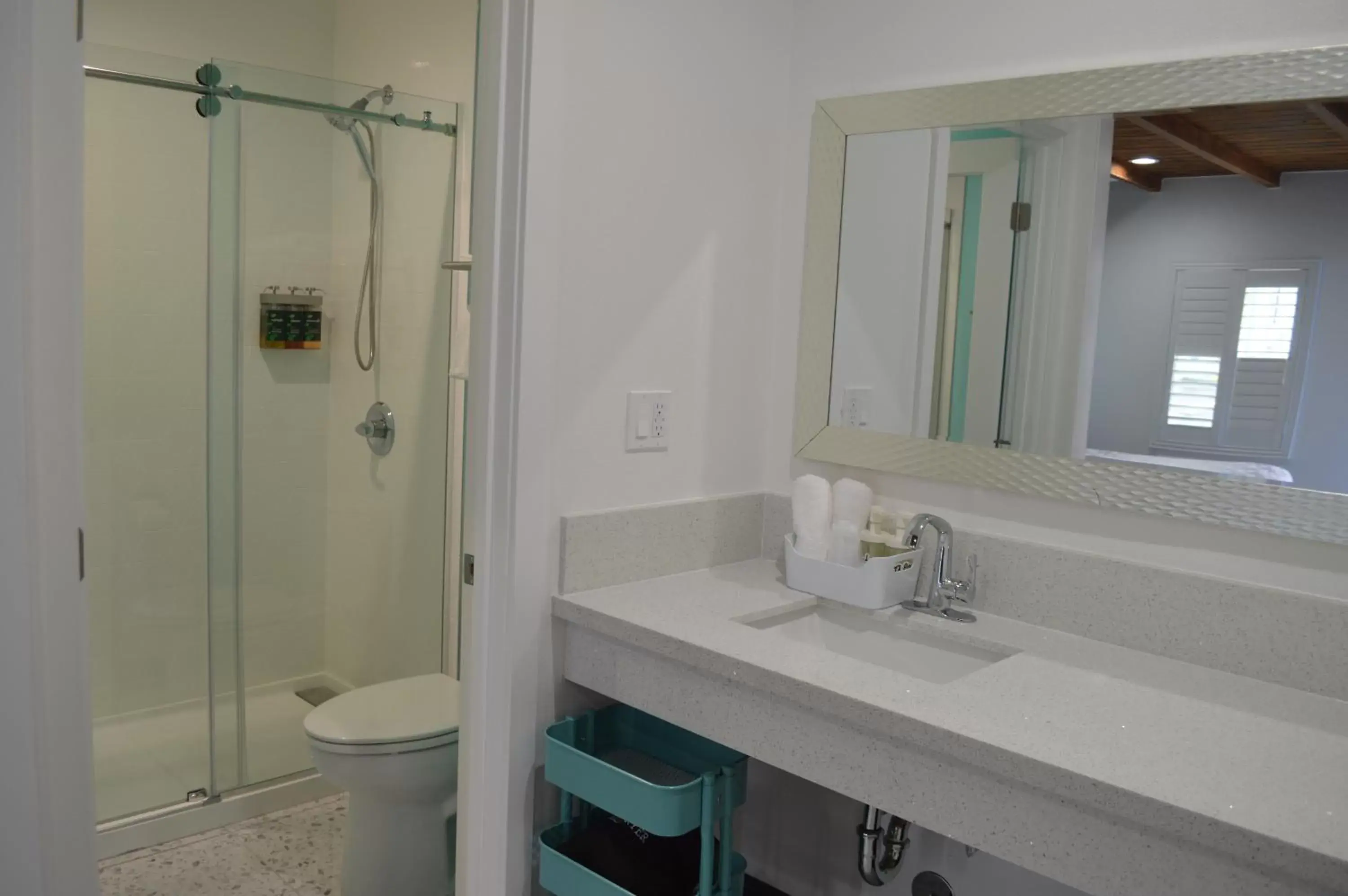 Shower, Bathroom in Calafia Inn San Clemente Newly renovated