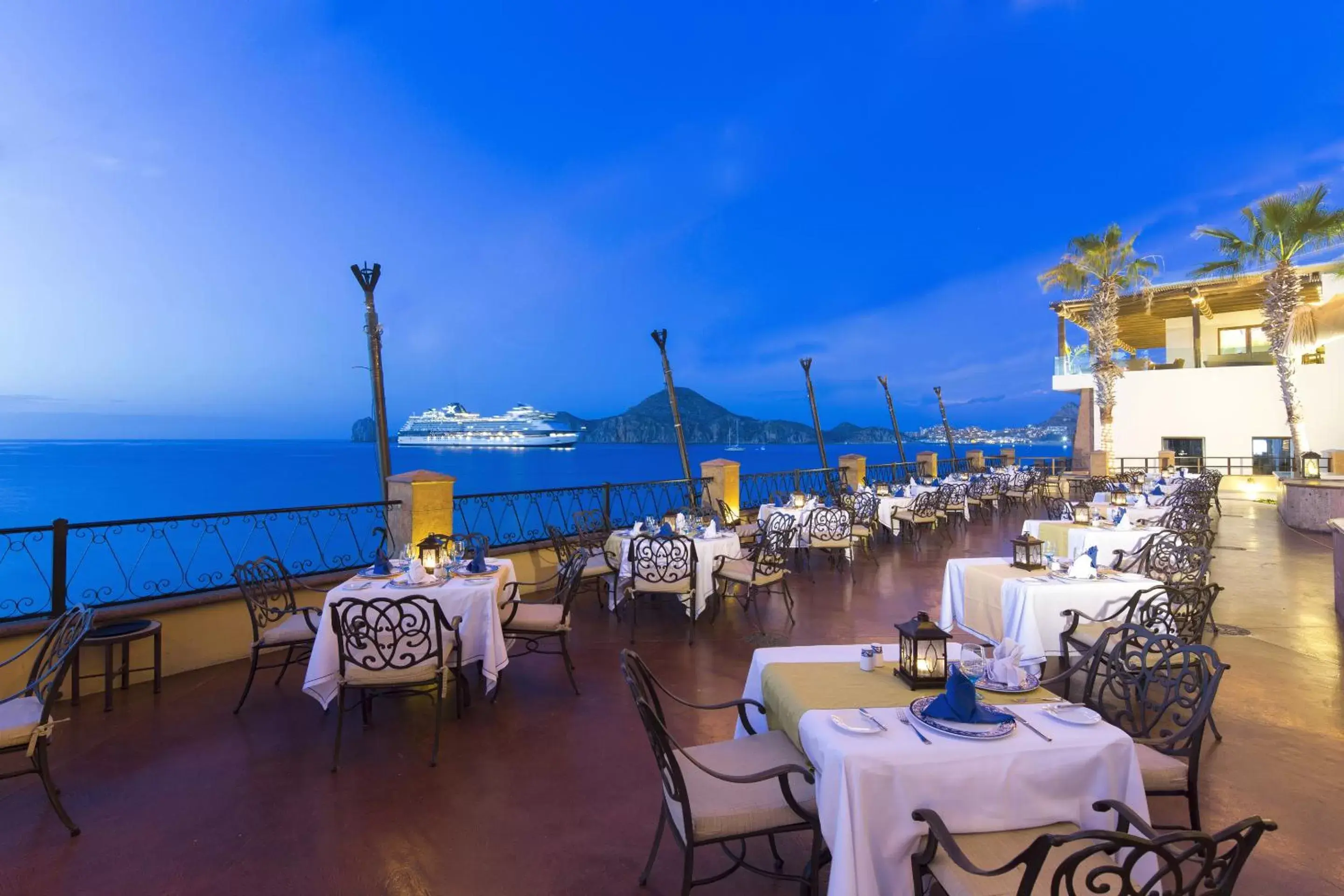 Restaurant/Places to Eat in Villa del Arco Beach Resort & Spa