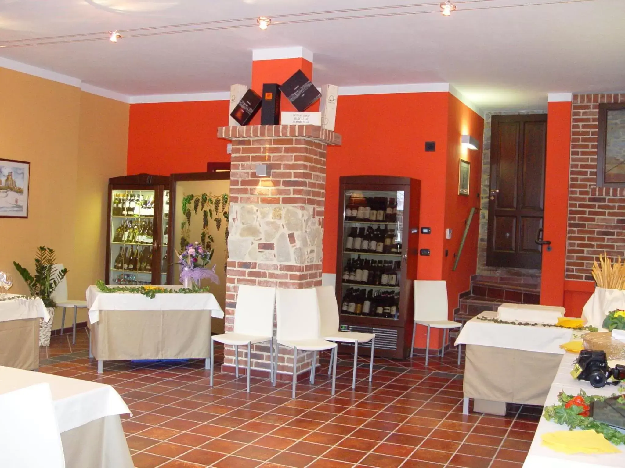 Lounge or bar, Restaurant/Places to Eat in L'Angolo di Rosina