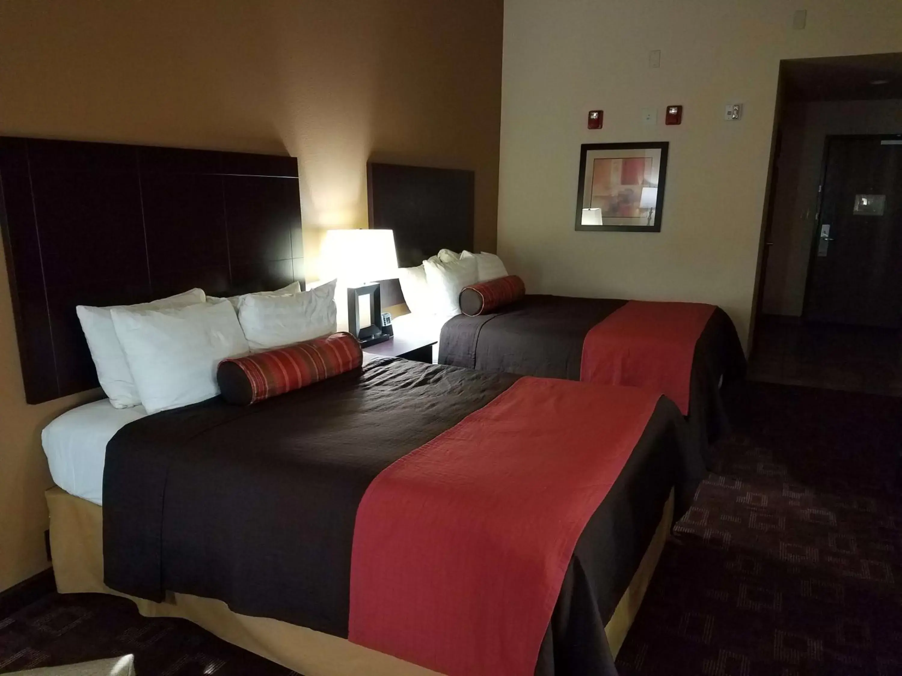 Photo of the whole room, Bed in Best Western Plus Goliad Inn & Suites
