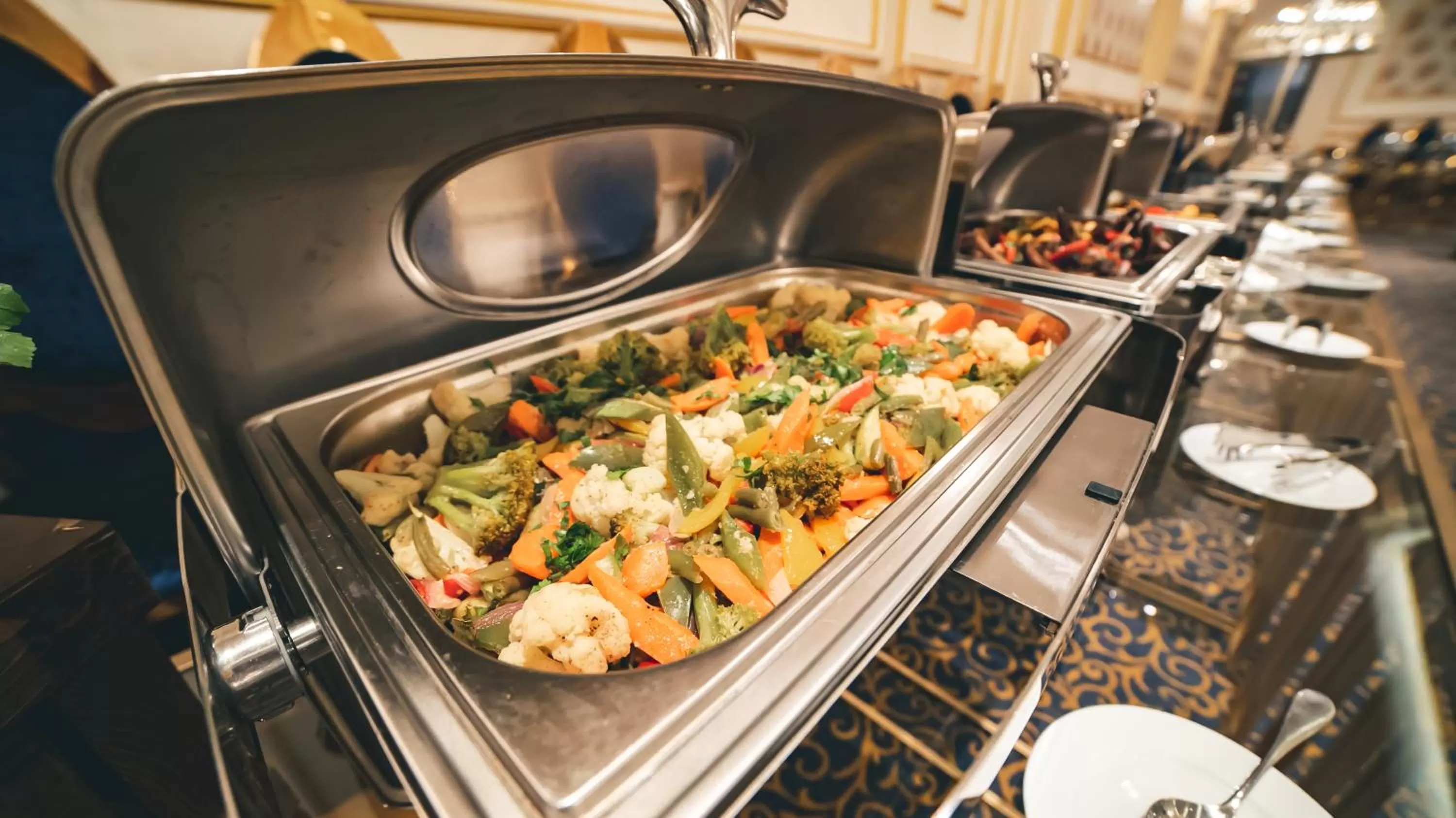 Food and drinks in Iridium 70 Hotel