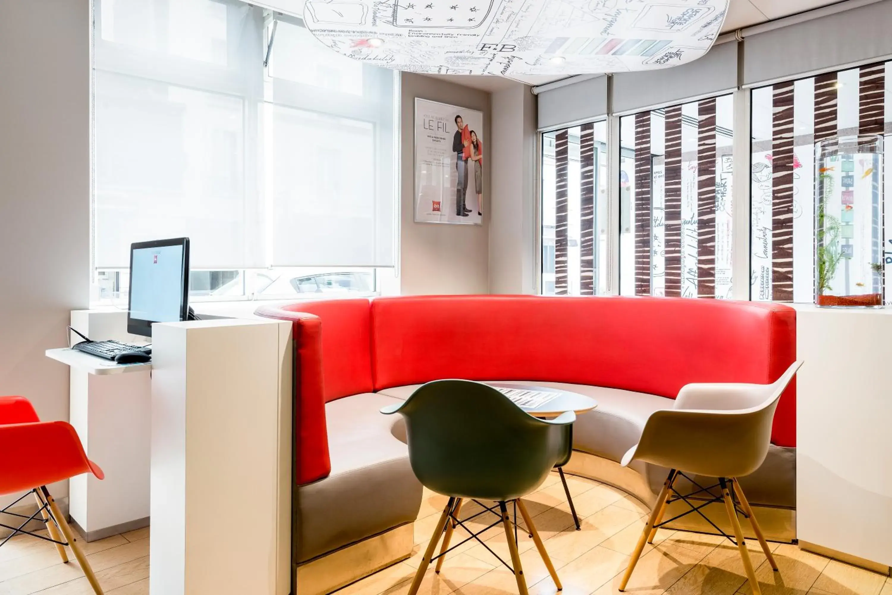 Lobby or reception in ibis Paris Vanves Parc des Expositions Lobby or reception in ibis Paris Vanves Parc des Expositions