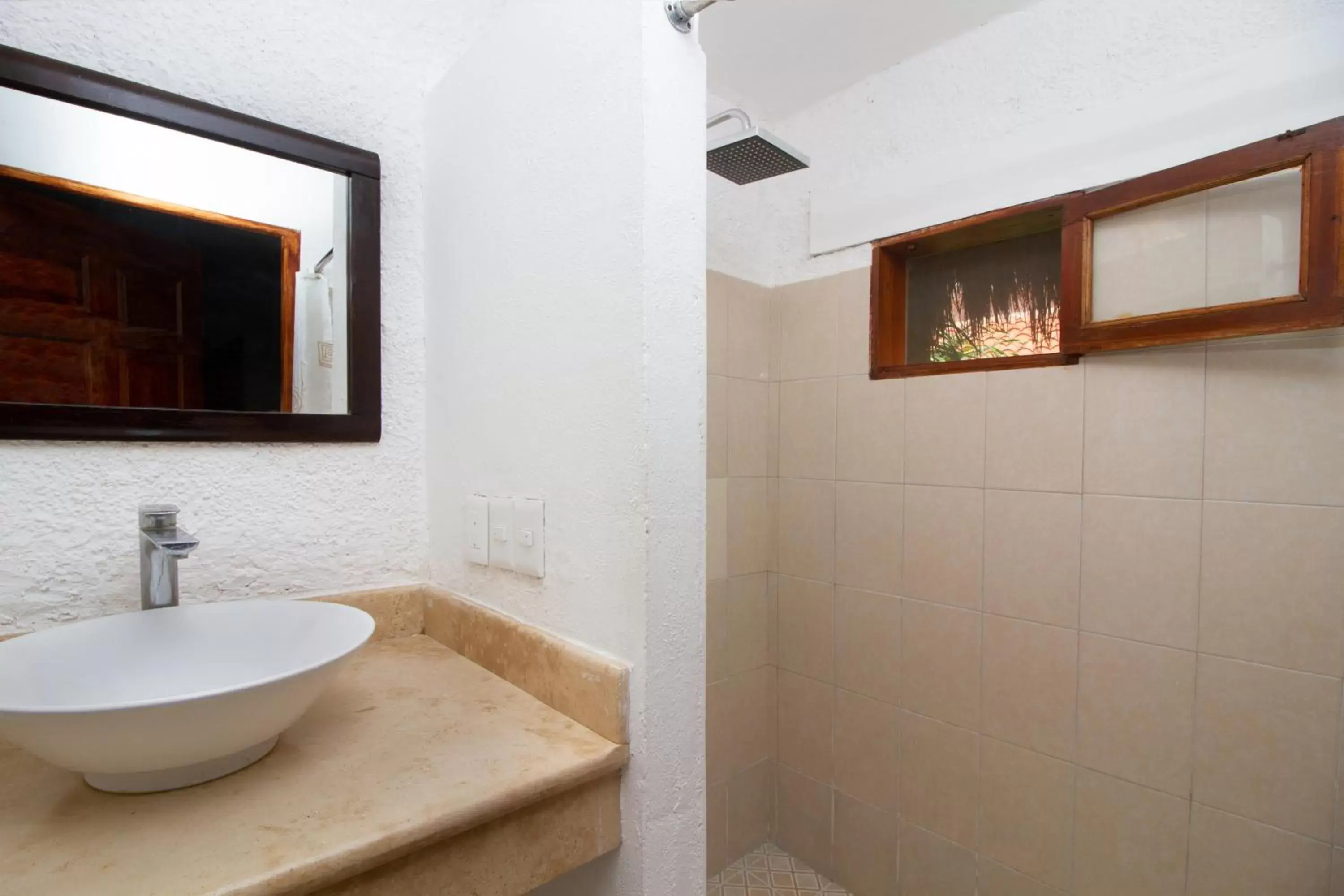 Bathroom in Hotel Bosque Caribe, 5th Av. zone