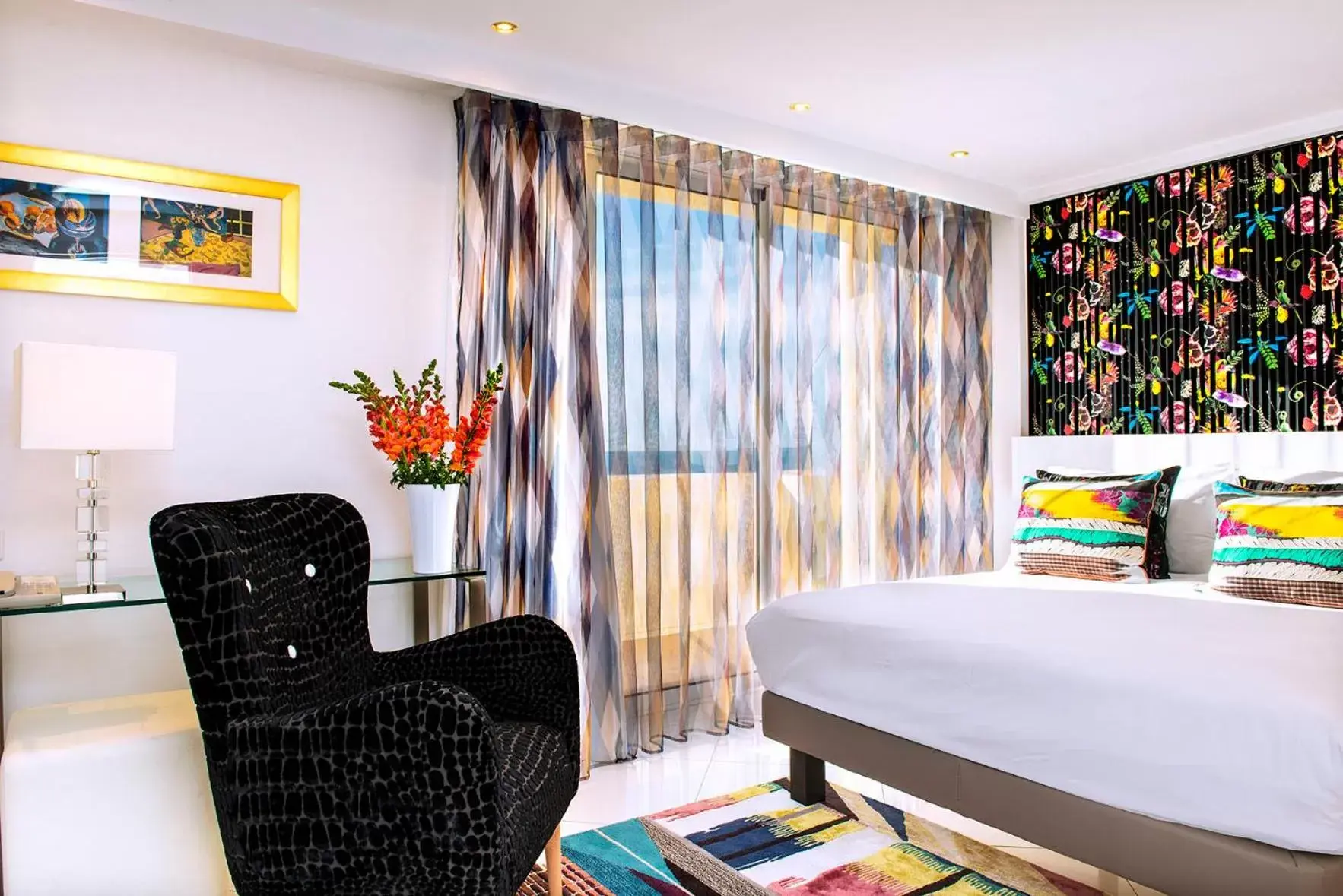 Photo of the whole room, Bed in Hôtel West End Promenade Photo of the whole room, Bed in Hôtel West End Promenade