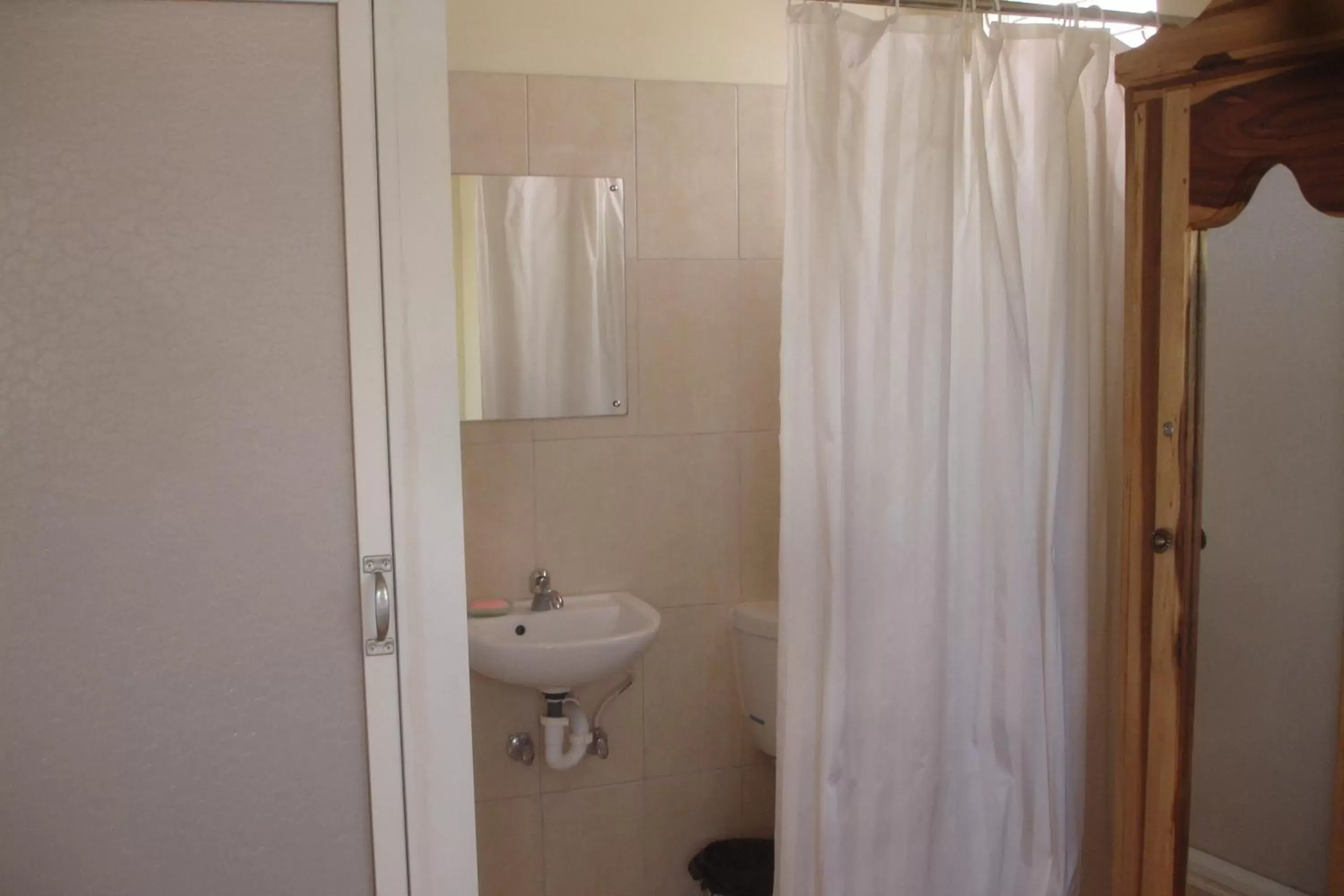 Bathroom in Finjam Cottage