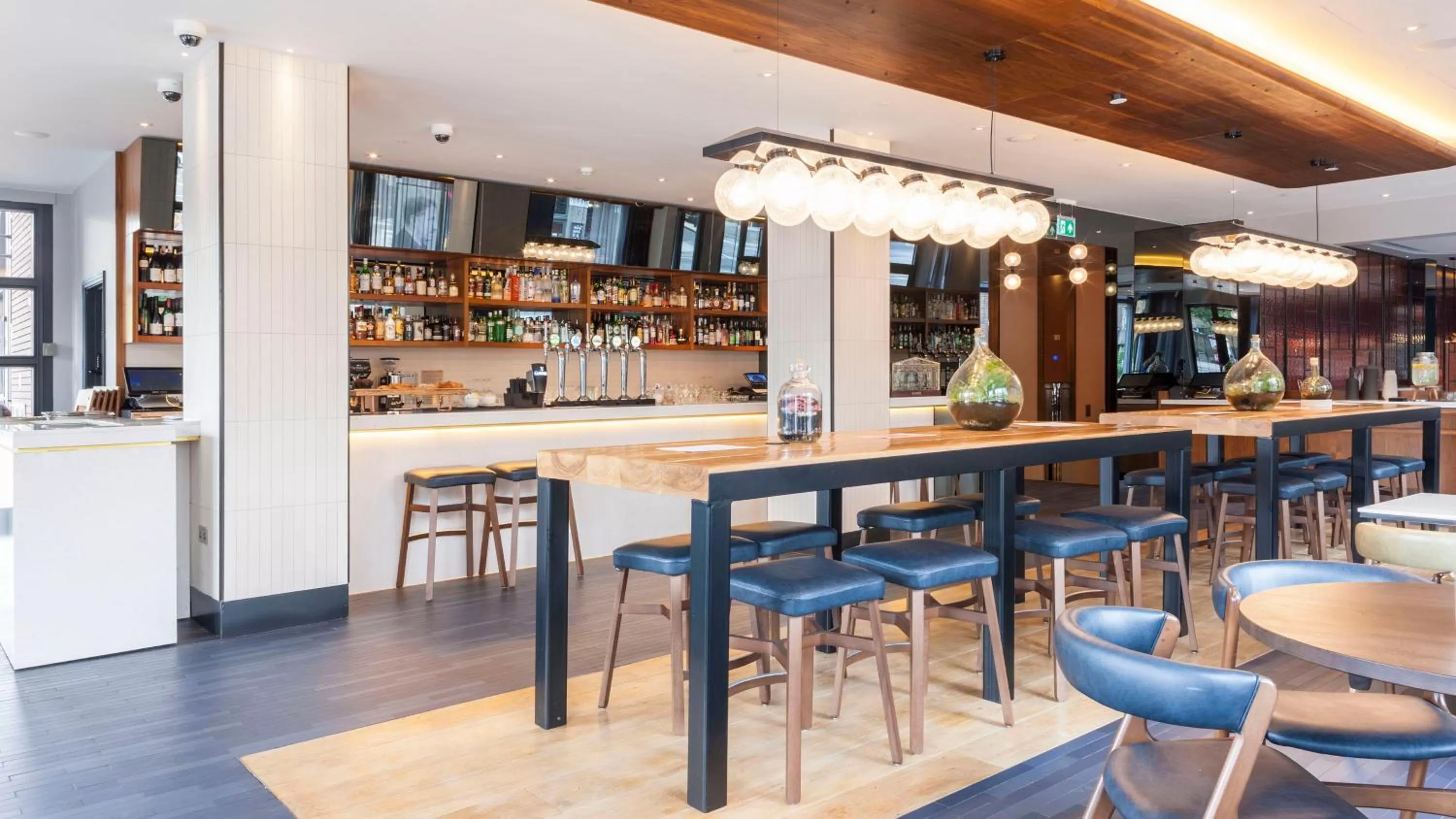 Restaurant/places to eat in Crowne Plaza London Kings Cross by IHG