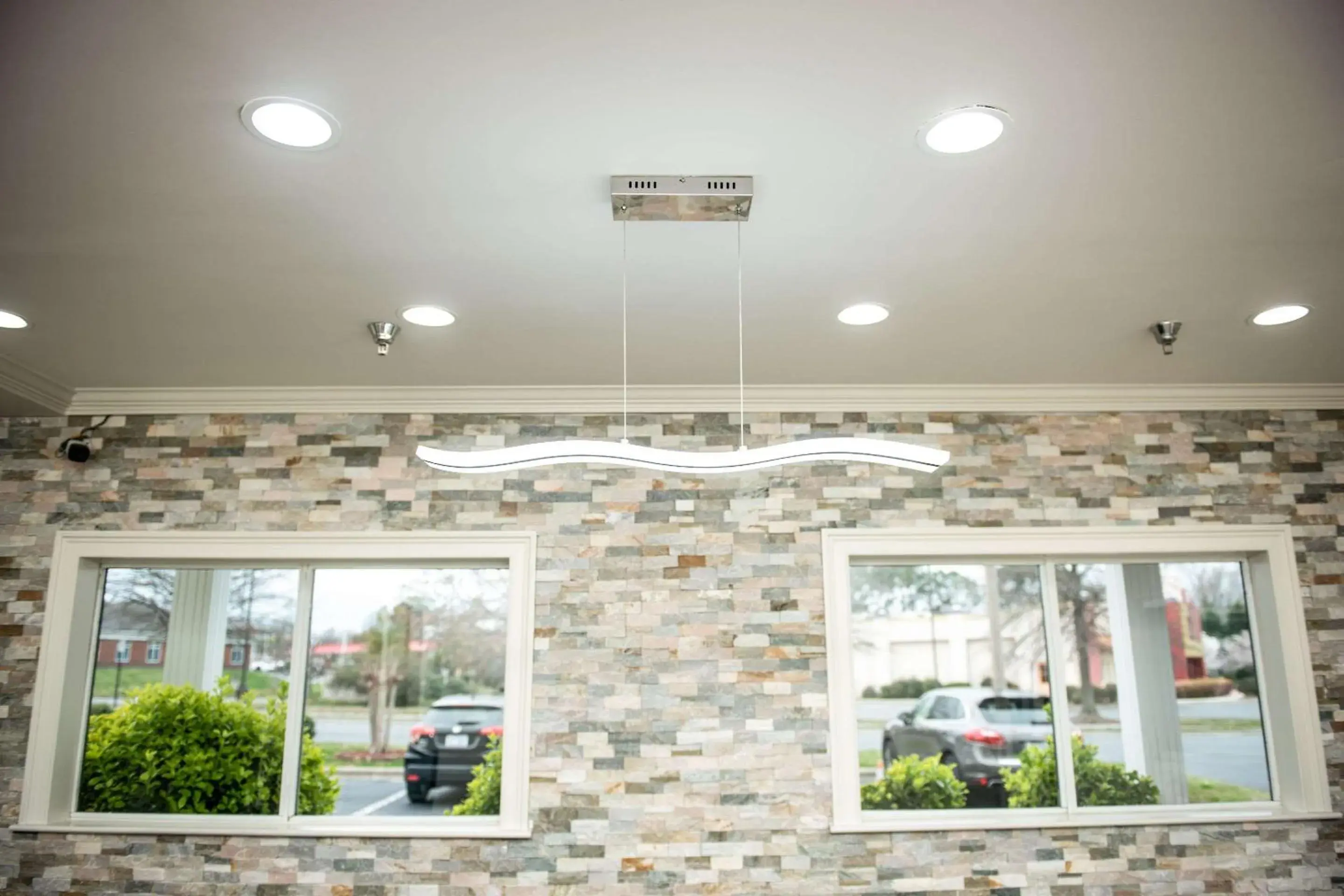 Lobby or reception in Suburban Studios Charlotte-Ballantyne Lobby or reception in Suburban Studios Charlotte-Ballantyne