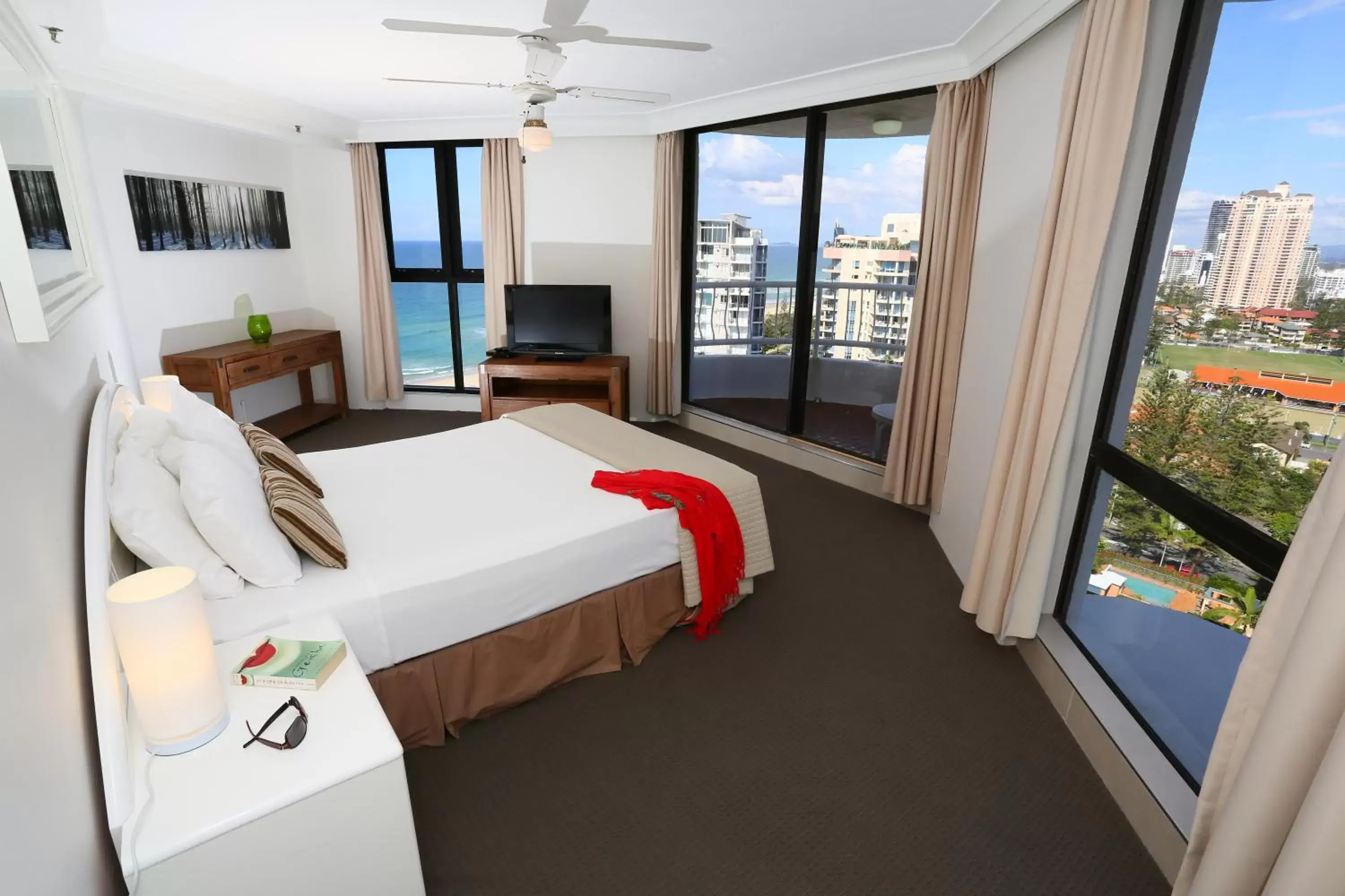 Standard One-Bedroom Apartment in Biarritz Apartments Gold Coast Standard One-Bedroom Apartment in Biarritz Apartments Gold Coast