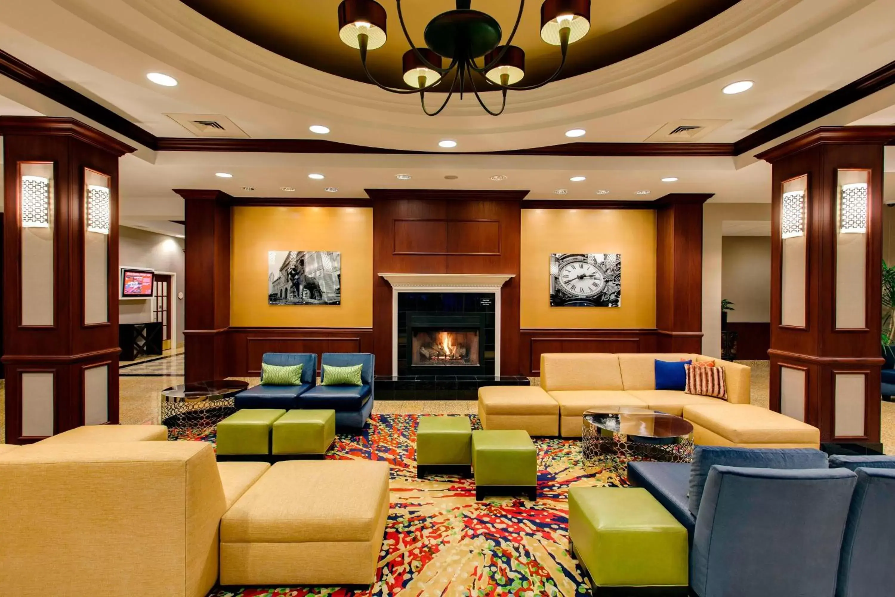 Lobby or reception in Chicago Marriott Midway