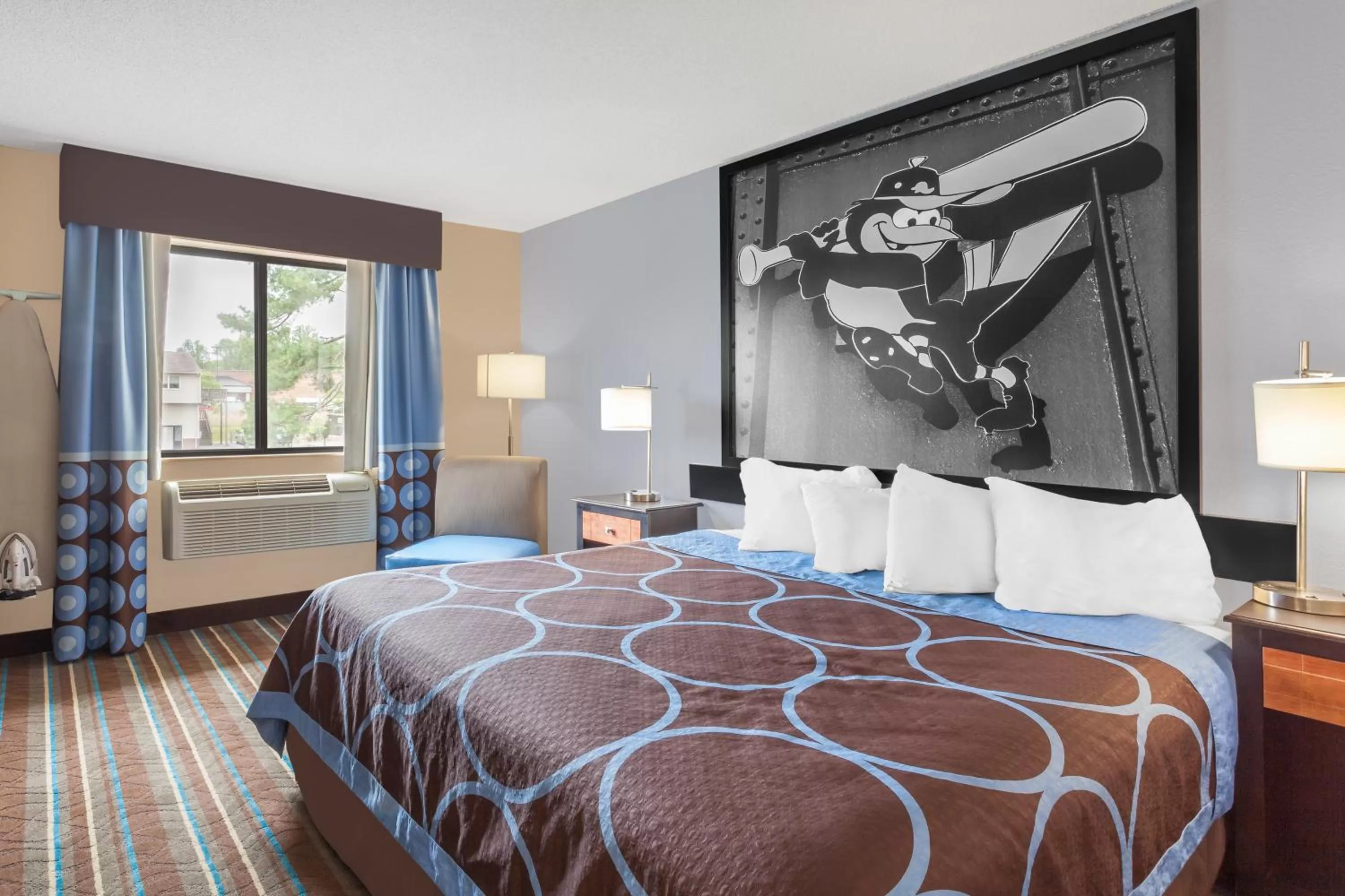 Bed in Super 8 by Wyndham Havre De Grace Aberdeen Area