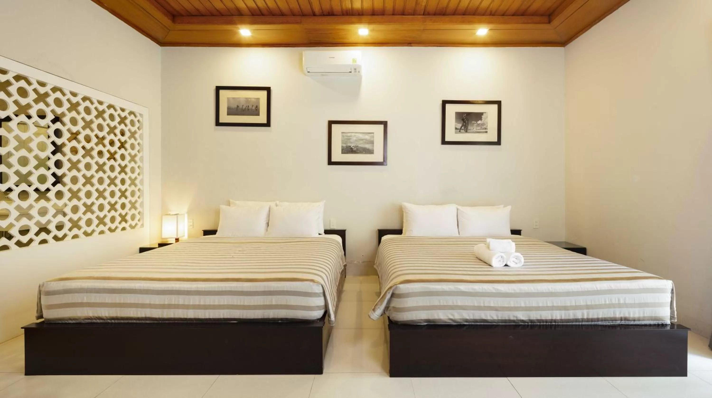 Bedroom, Bed in La Paloma Villa