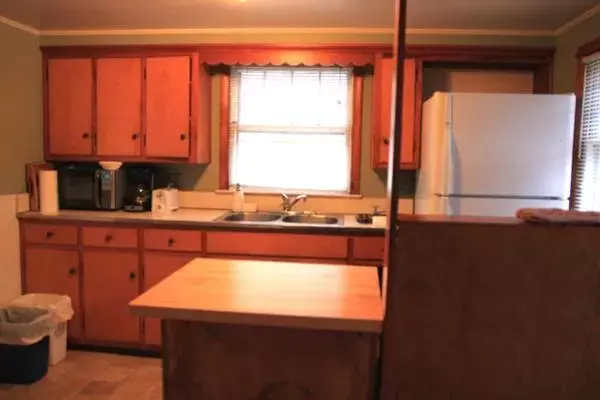 Kitchen/Kitchenette in Phoenicia Lodge