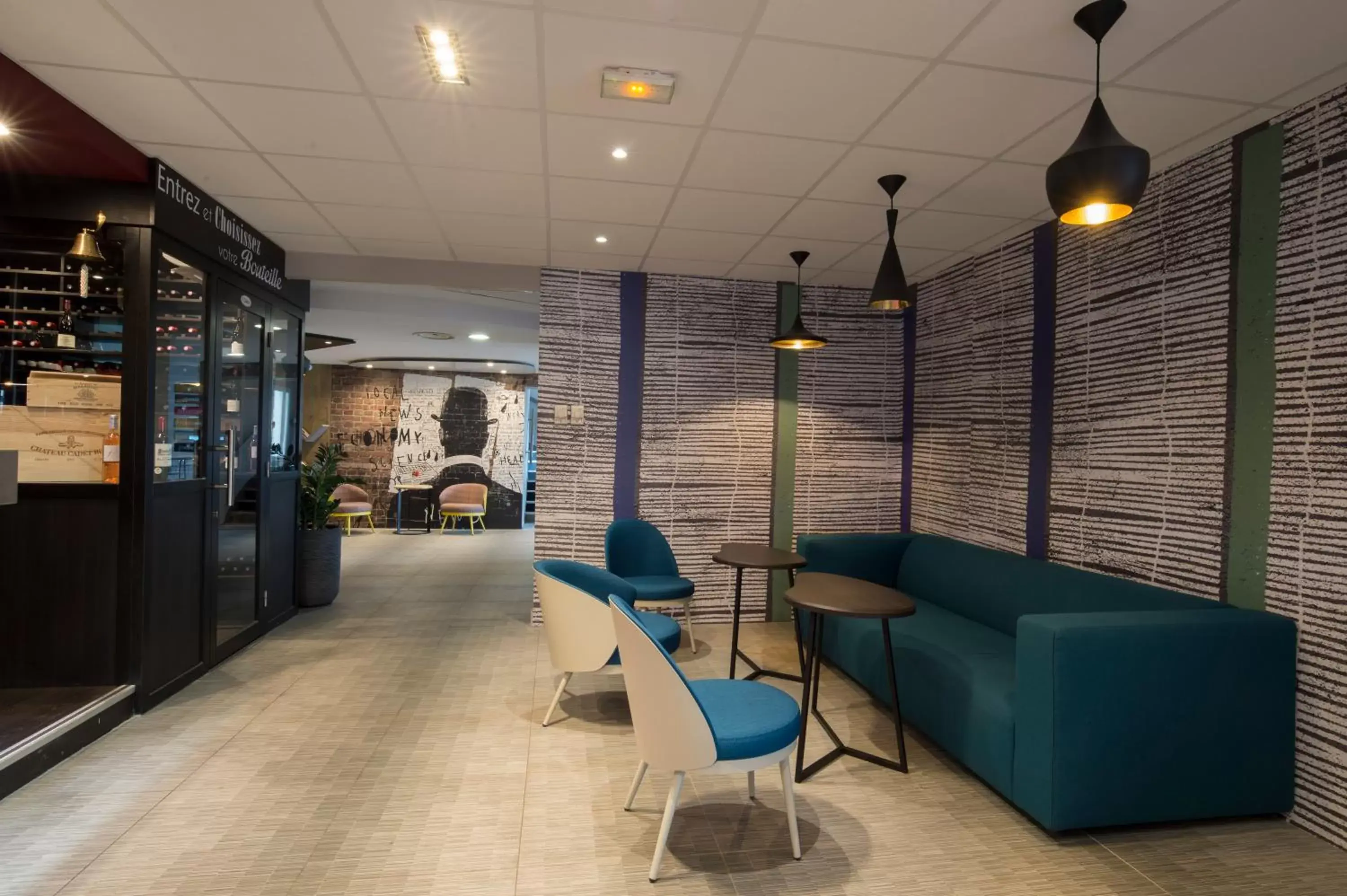Lounge or bar, Lobby/Reception in Hotel ibis Narbonne
