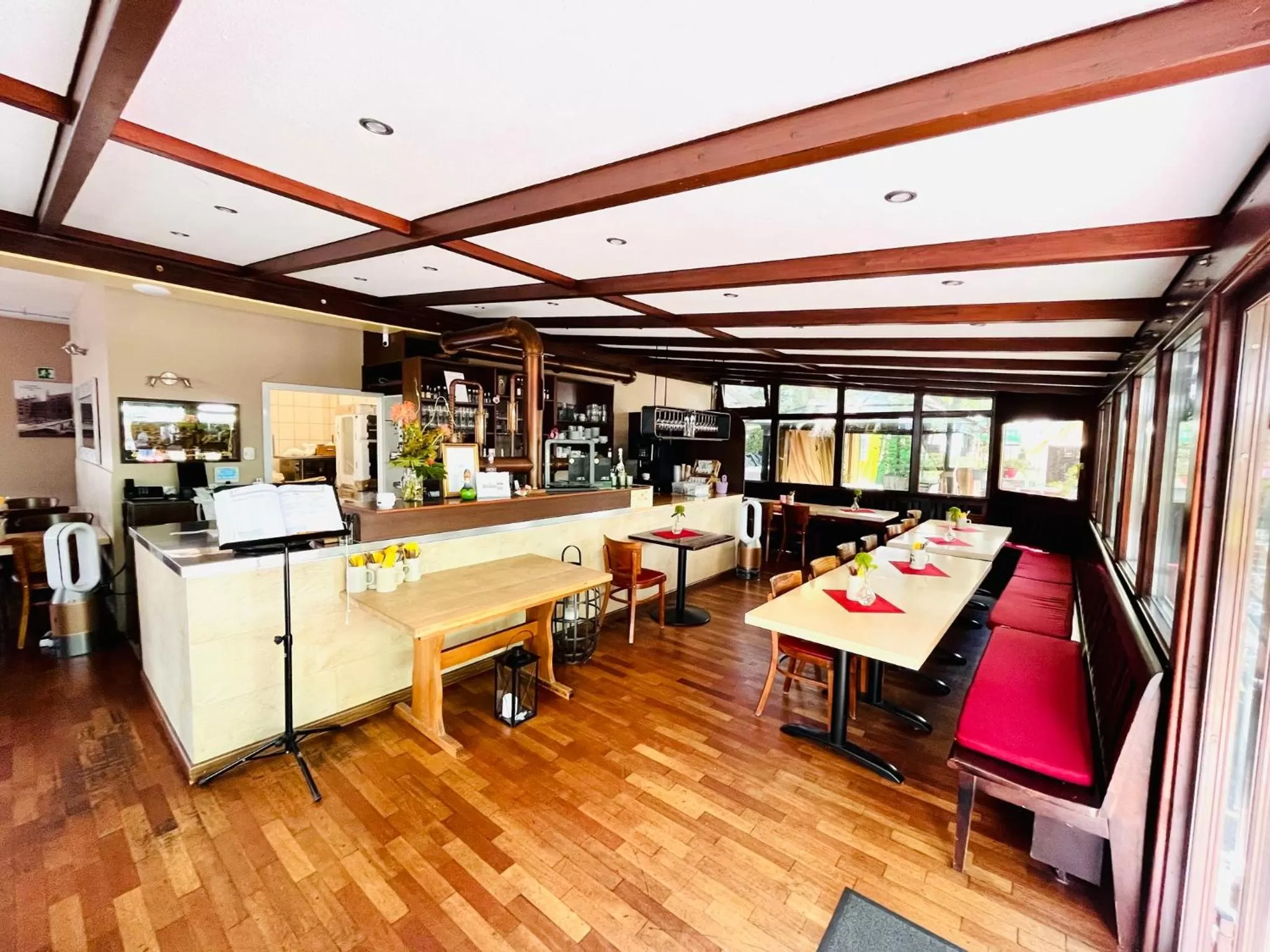 Restaurant/places to eat in Hotel Hoepfner Burghof