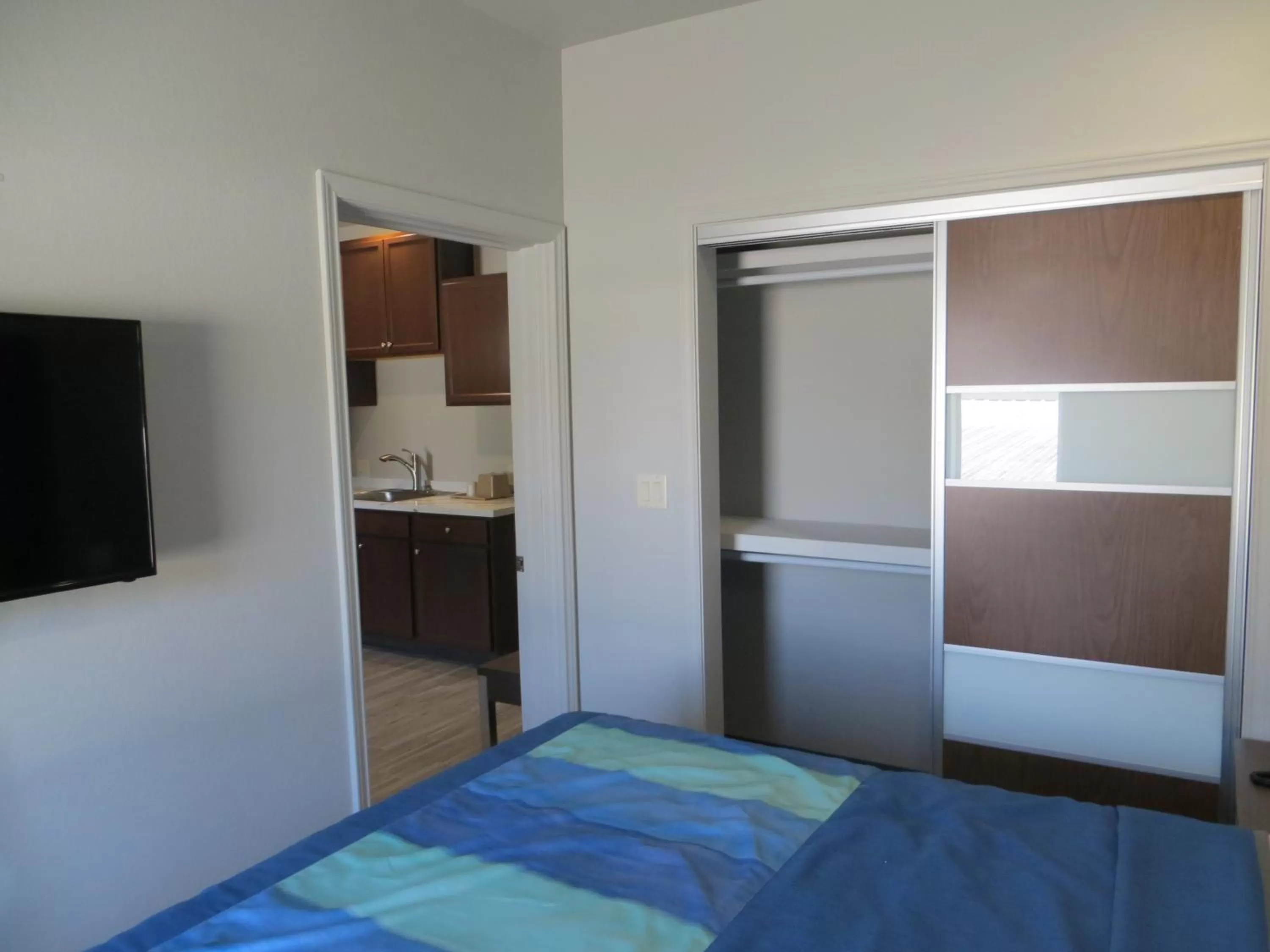 Bed in Hotel Blue - Woodlands