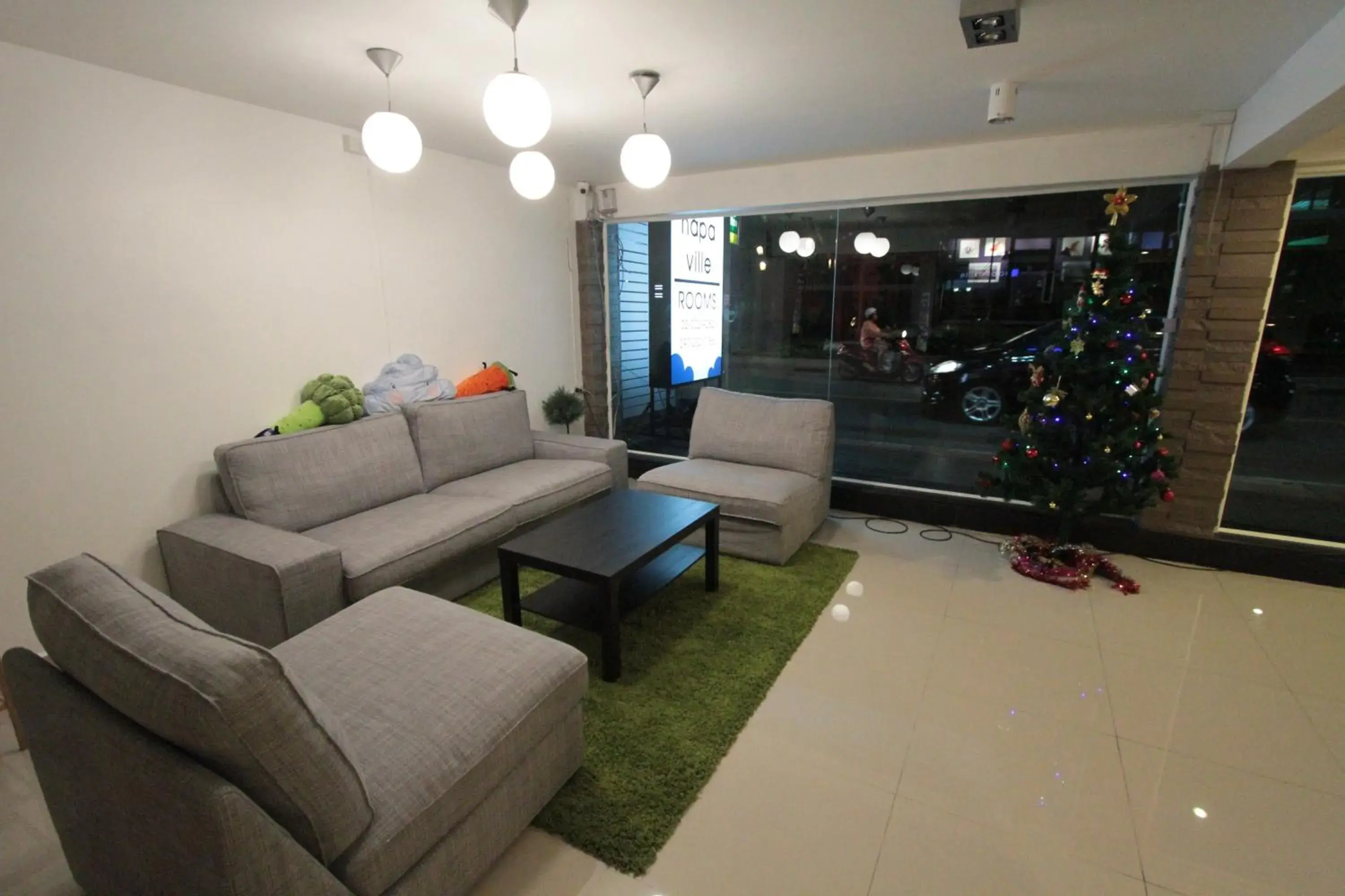 Lobby or reception, Seating Area in Napaville Huai Khwang Hostel