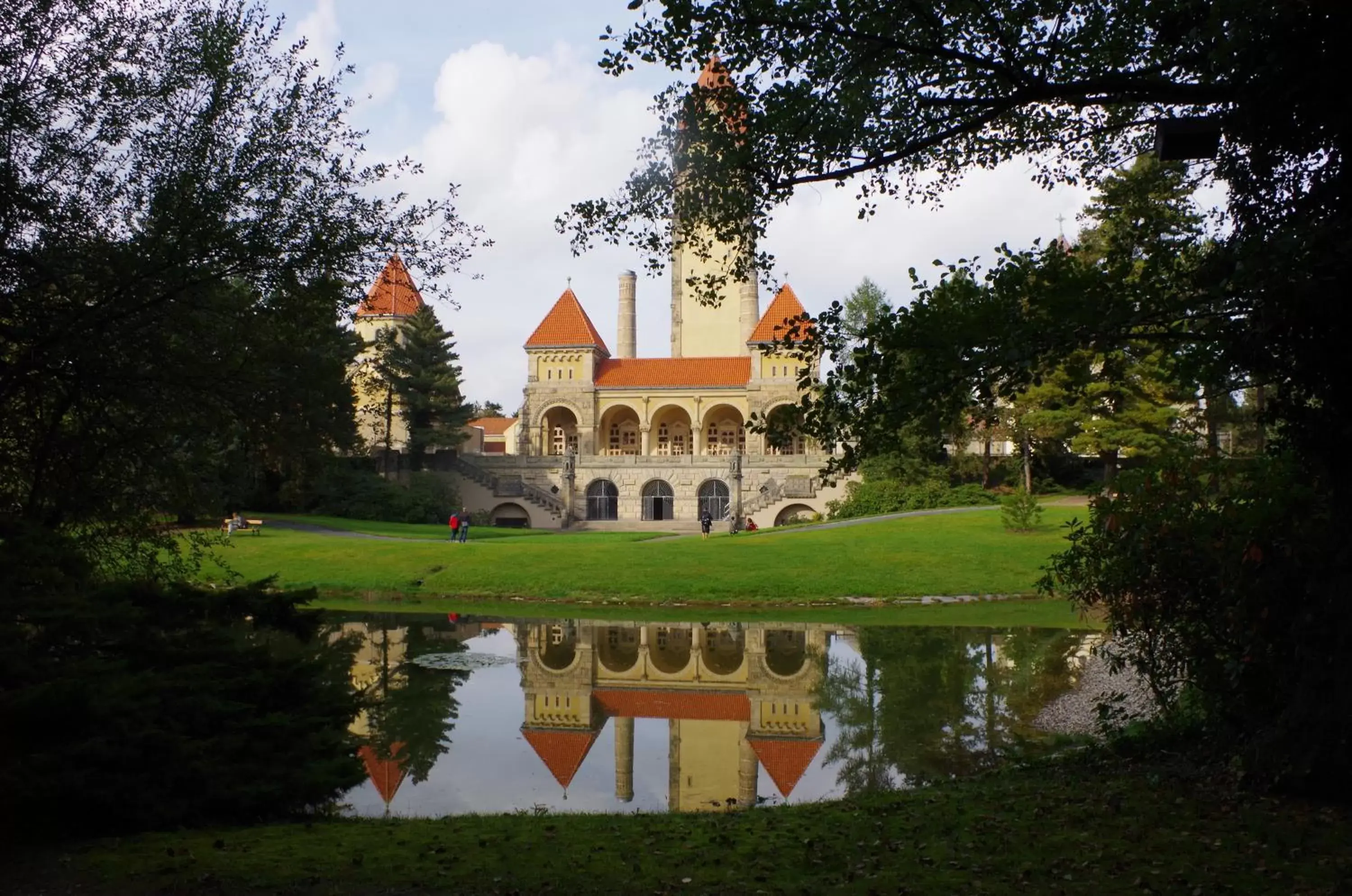 Nearby landmark, Property Building in Parkhotel Diani