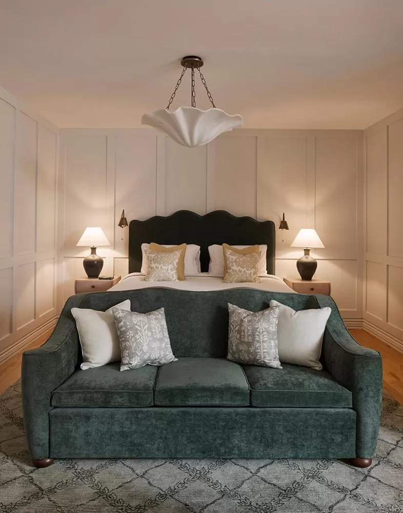 Photo of the whole room in Osborn House