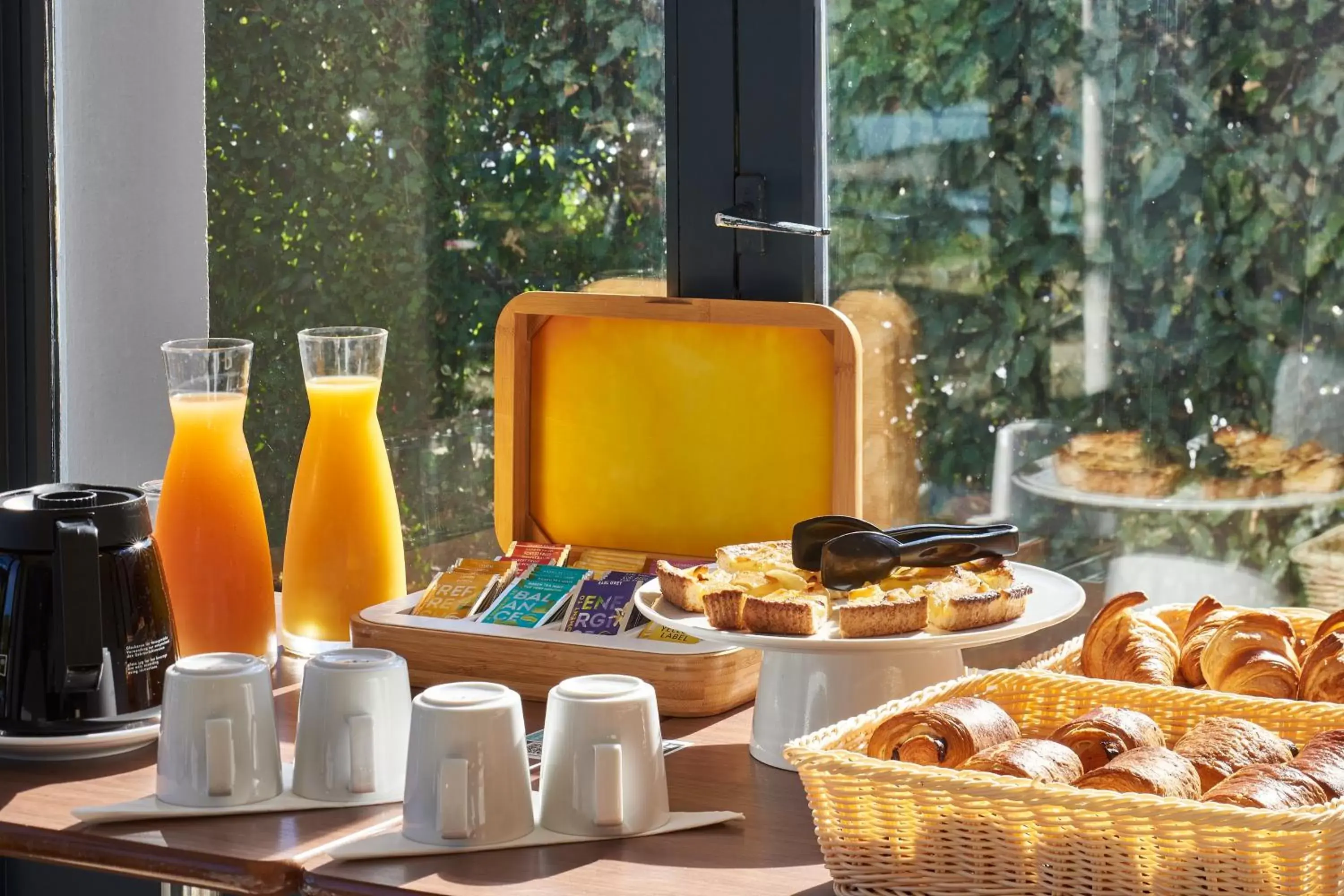 Restaurant/places to eat, Breakfast in Kyriad Brie-Comte-Robert