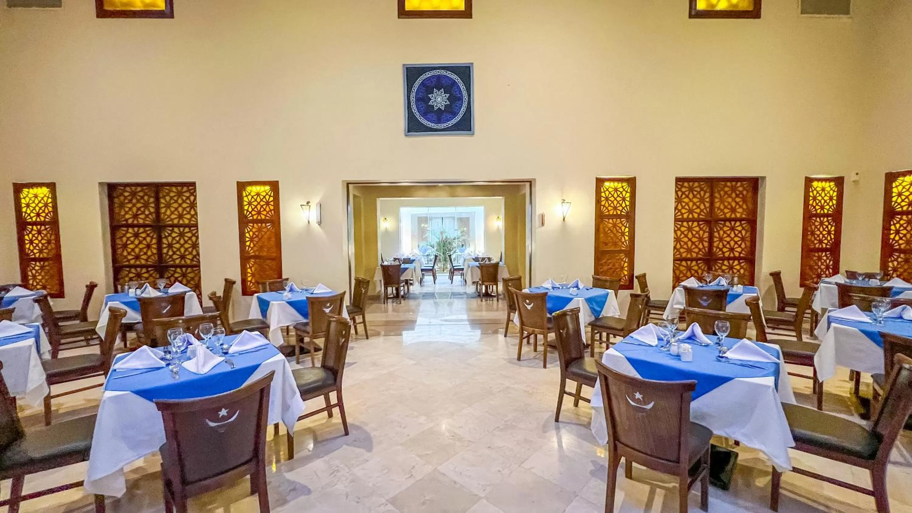 Restaurant/places to eat in Gemma Resort