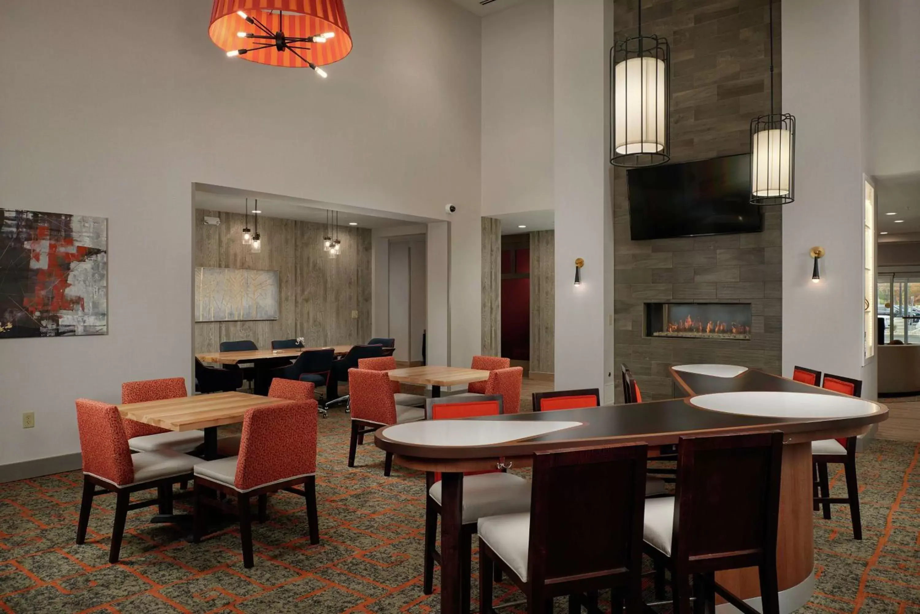 Lobby or reception, Dining Area in Homewood Suites By Hilton Cincinnati Midtown