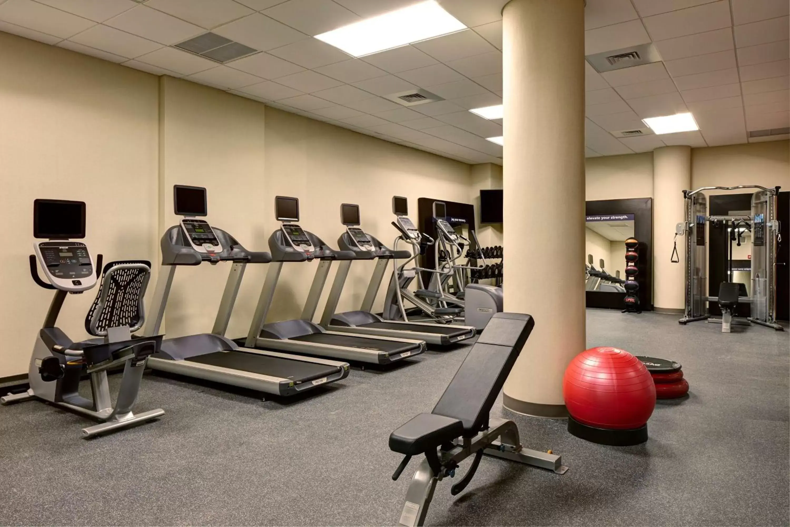 Fitness centre/facilities, Fitness Center/Facilities in Hampton Inn Brooklyn Downtown
