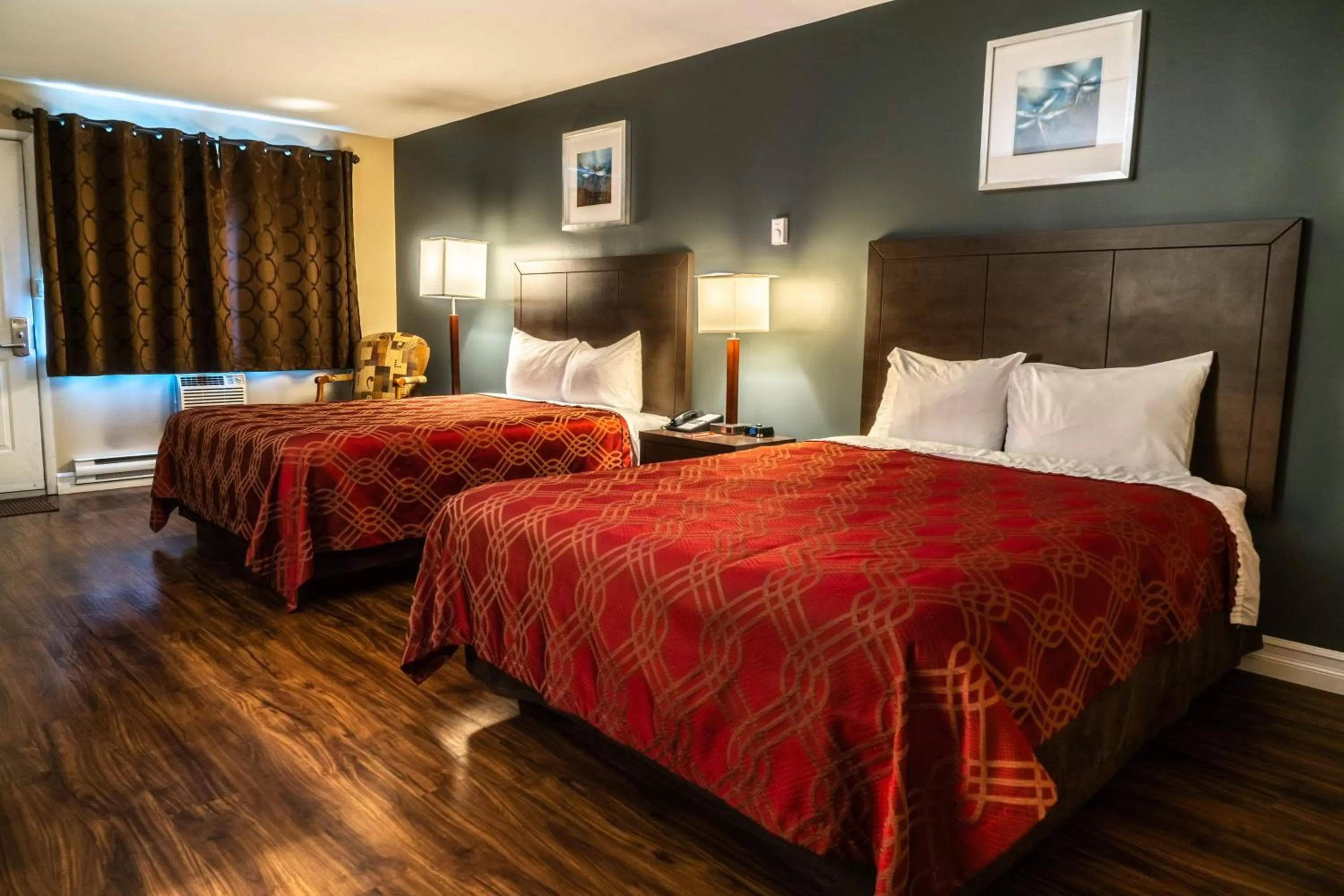 Bedroom in Econo Lodge Miramichi