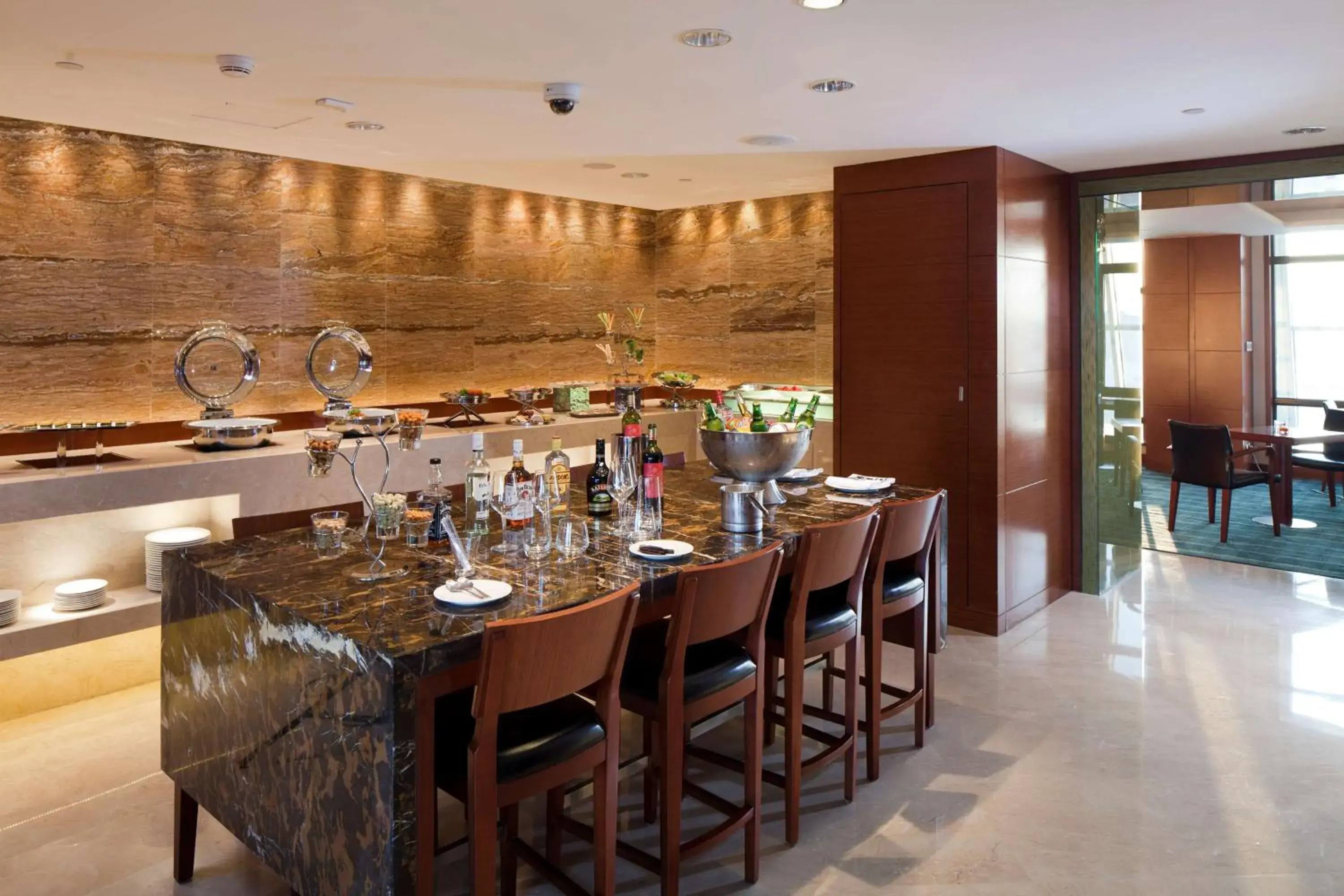 Property building, Restaurant/Places to Eat in DoubleTree By Hilton Shenyang Hotel