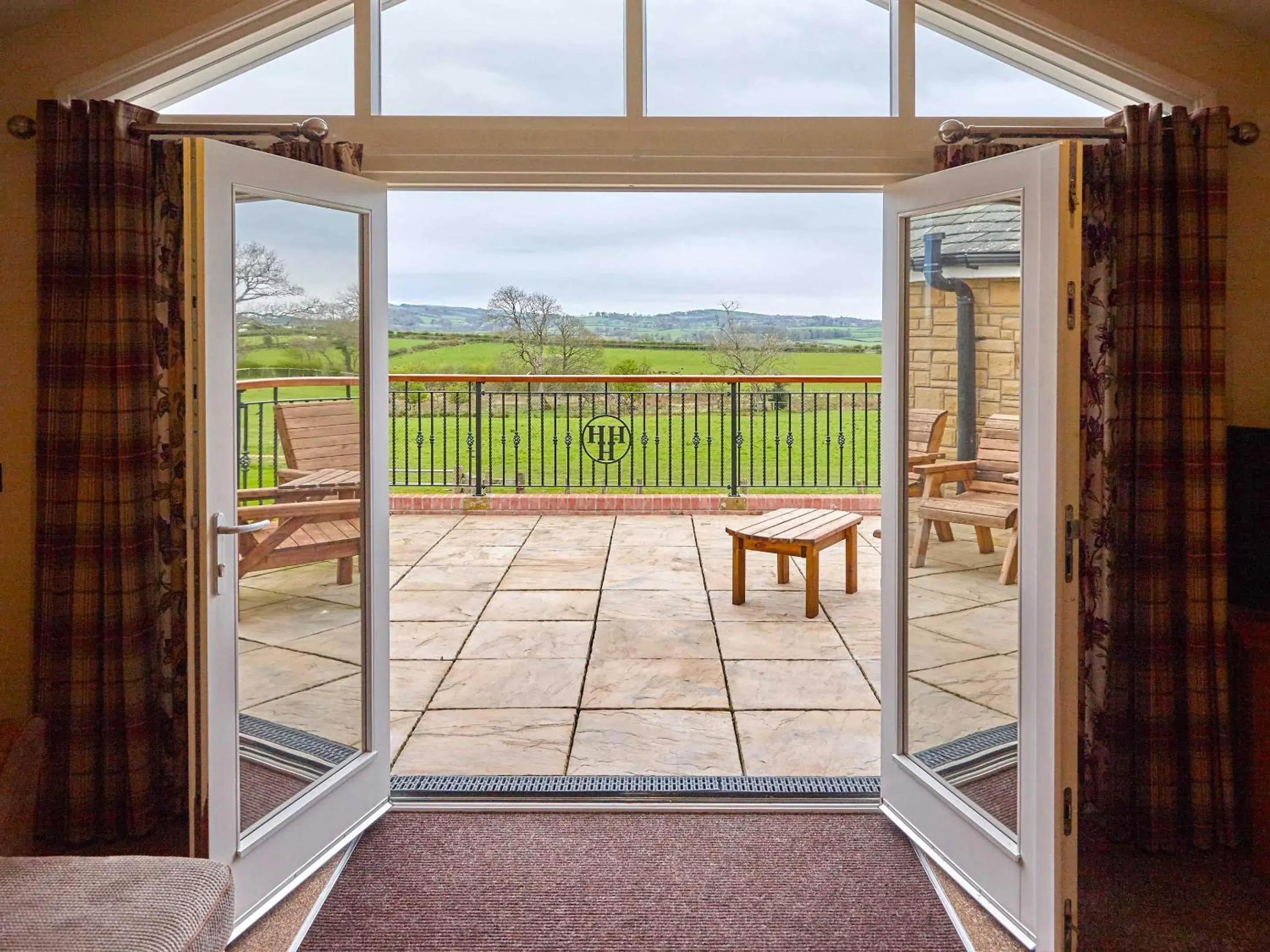 Patio in Hundith Hill Hotel