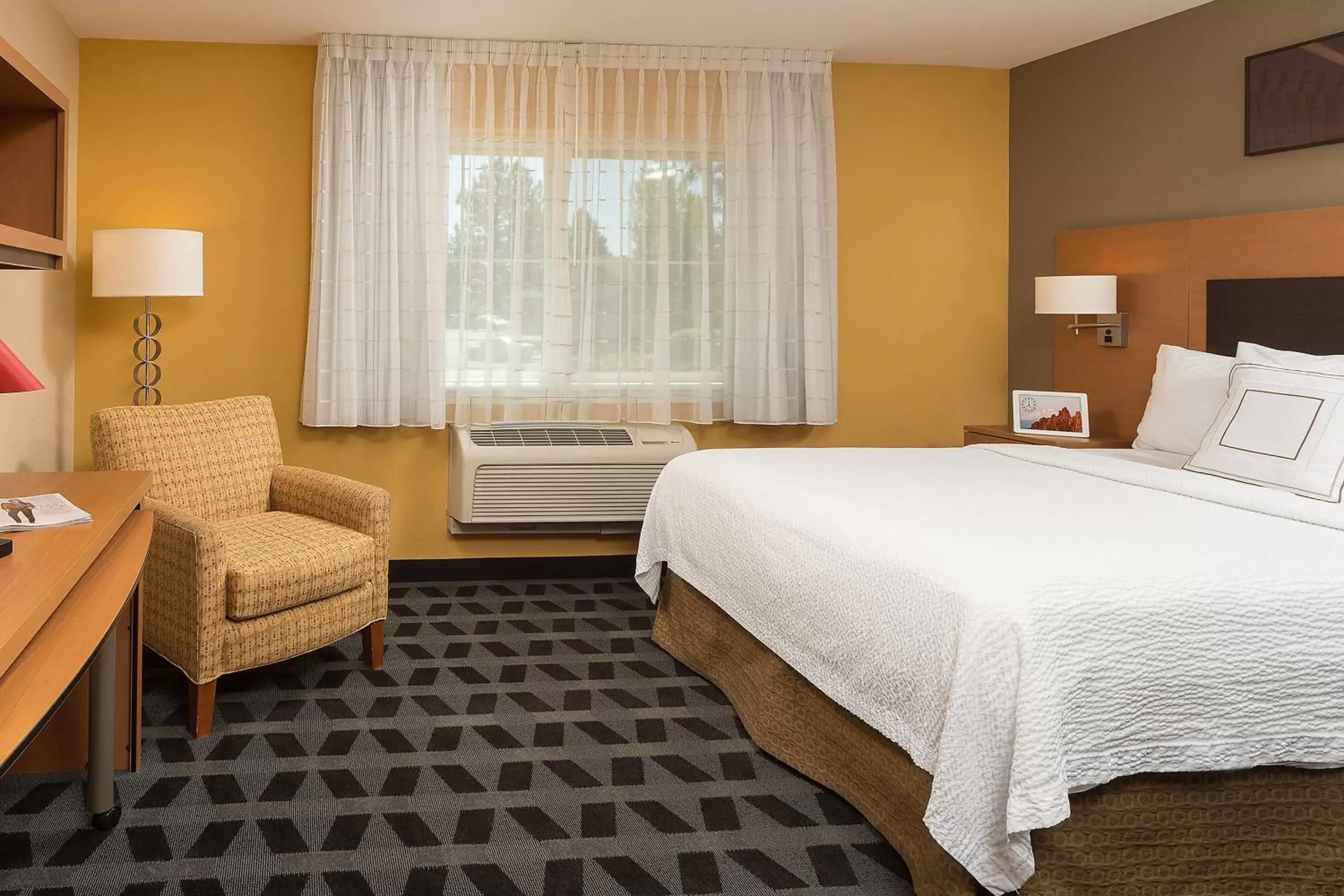 Photo of the whole room, Bed in TownePlace Suites Old Mill District, Bend Near Mt Bachelor