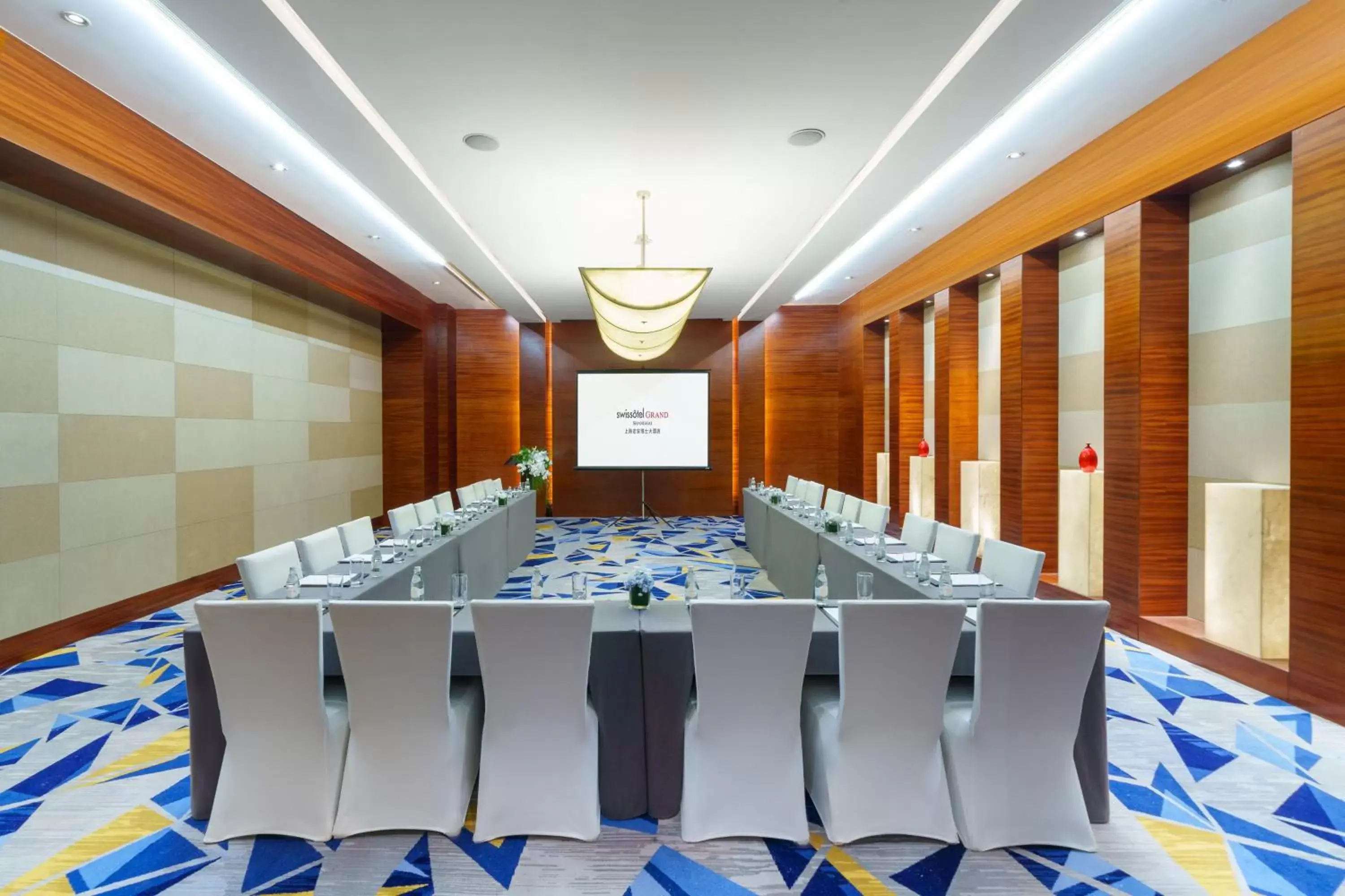 Meeting/conference room in Swissôtel Grand Shanghai