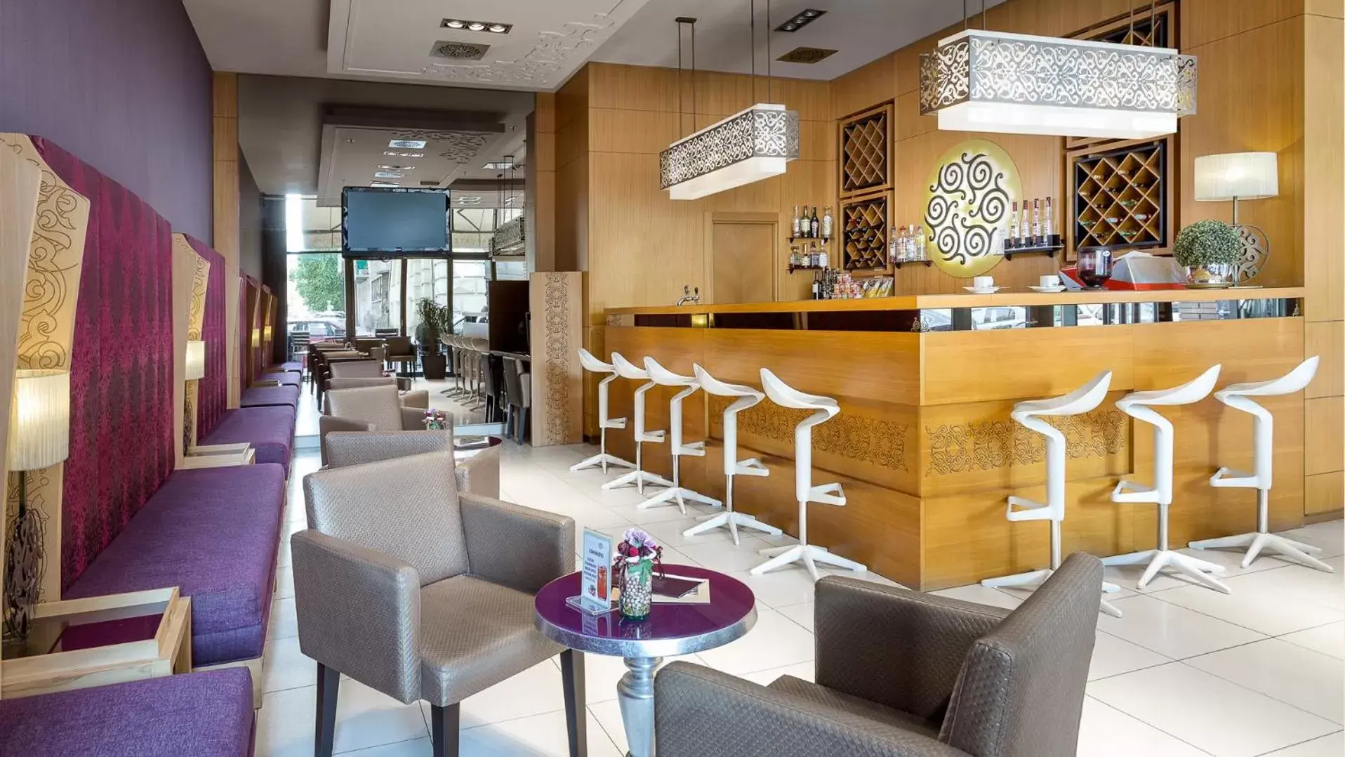 Lounge or bar, Lounge/Bar in Marmara Hotel Budapest