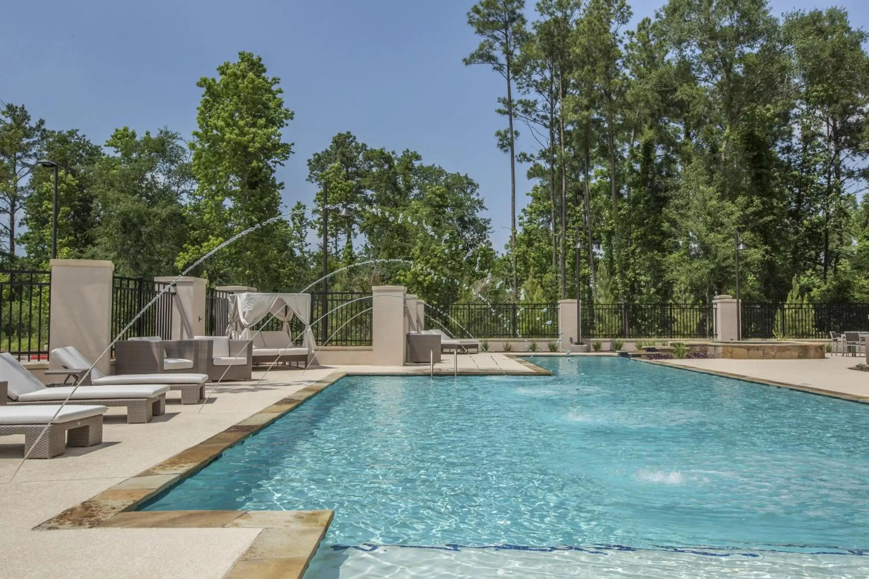 Swimming Pool in Crowne Plaza Shenandoah - The Woodlands
