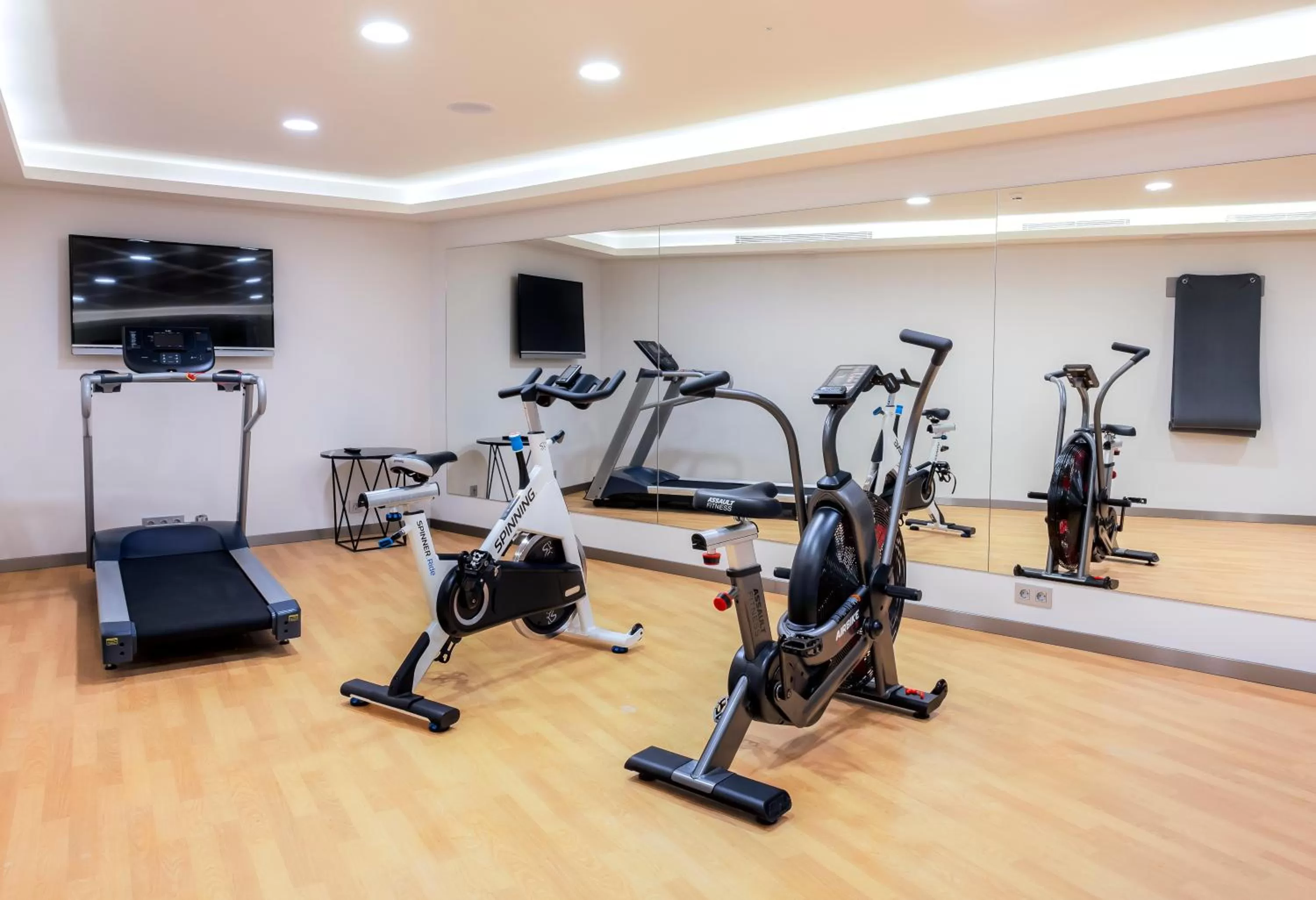 Fitness centre/facilities in Eurostars Puerta Real
