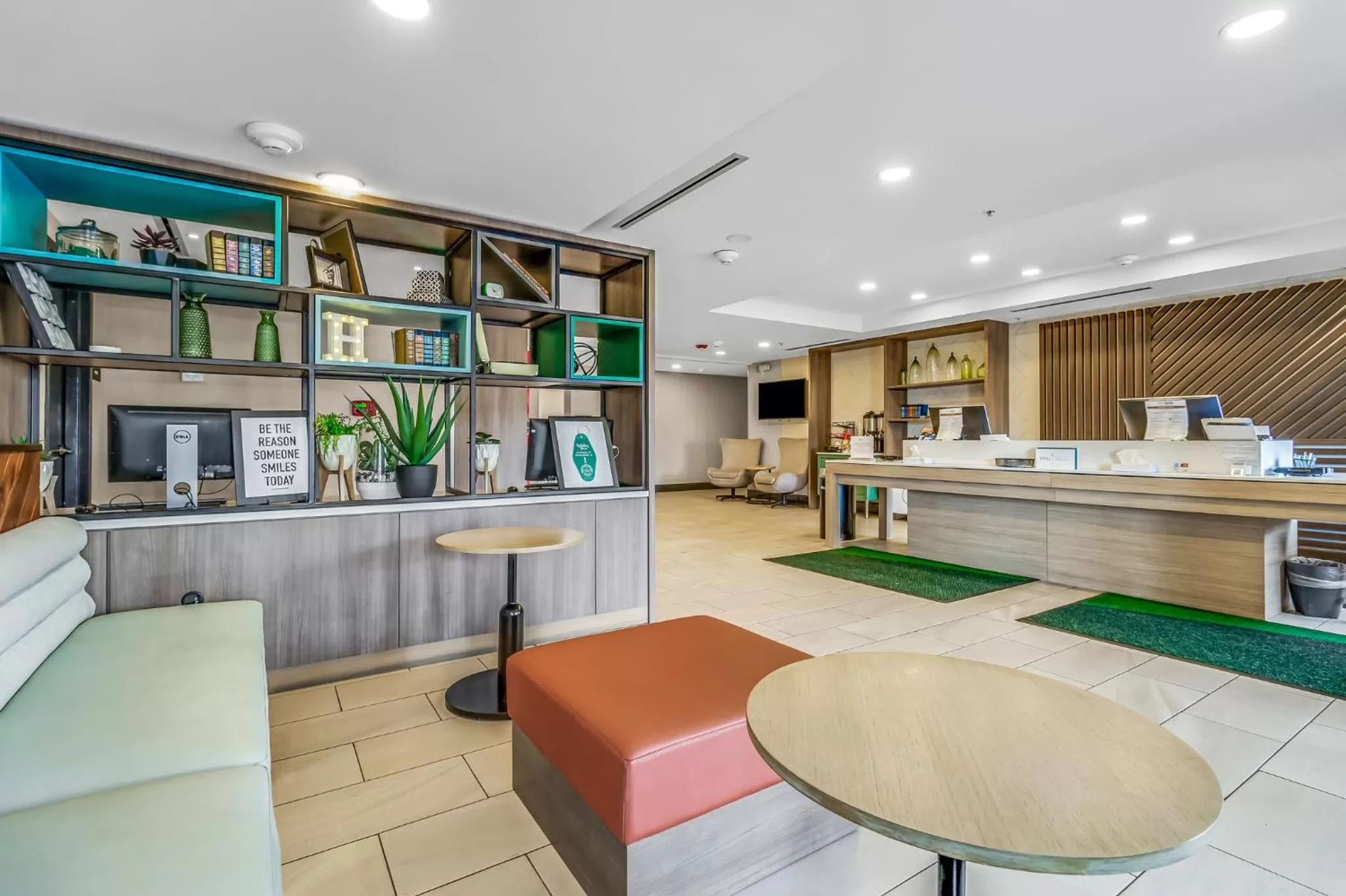 Property building in Holiday Inn Spartanburg Northwest